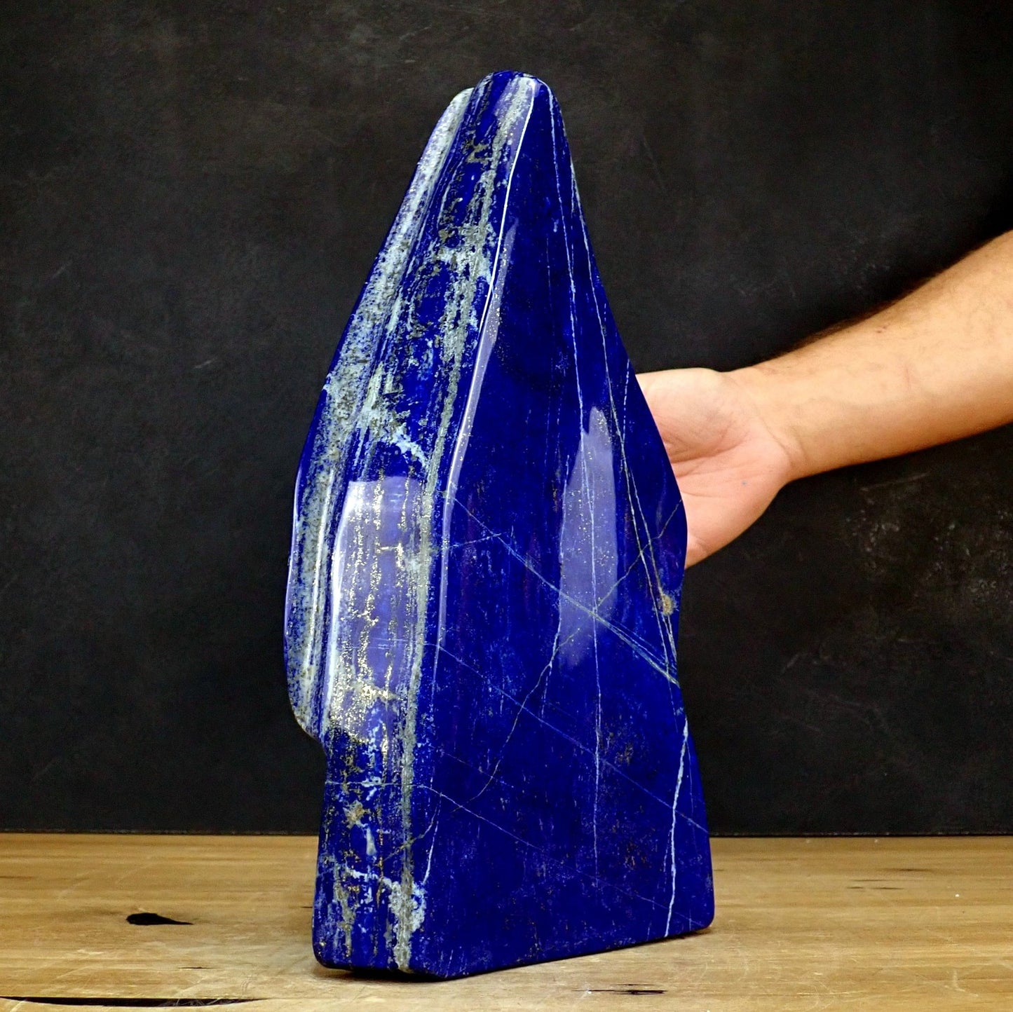 Königsblaue Lapislazuli-Freiform - 4532.19 g - 330×170×57 mm