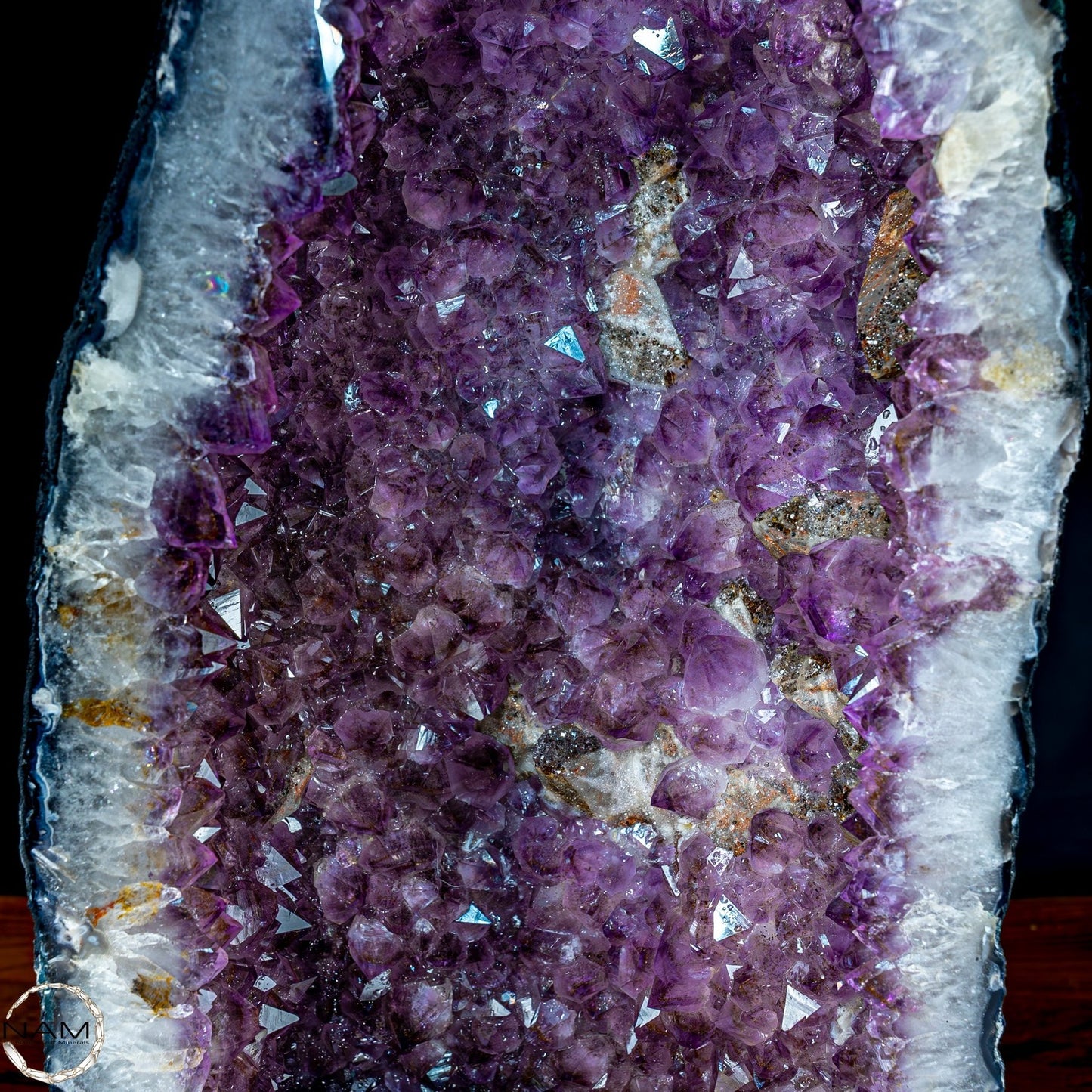 Natürliche Intensive Amethyst-Achat-Kristall Kathedrale/Druse - 29421,12g