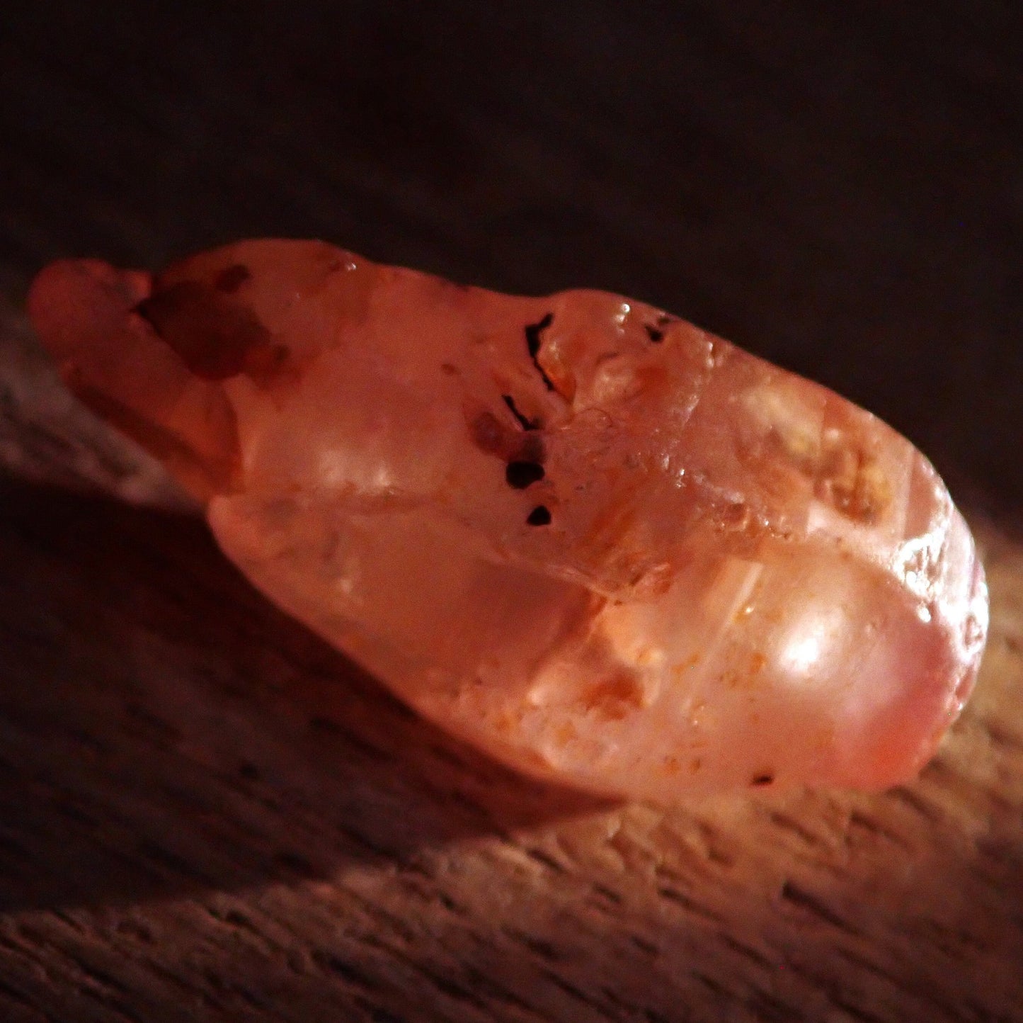 Seltener Padparadscha Farbener Saphirekristall aus Wiza, Tansania, 15.435 ct