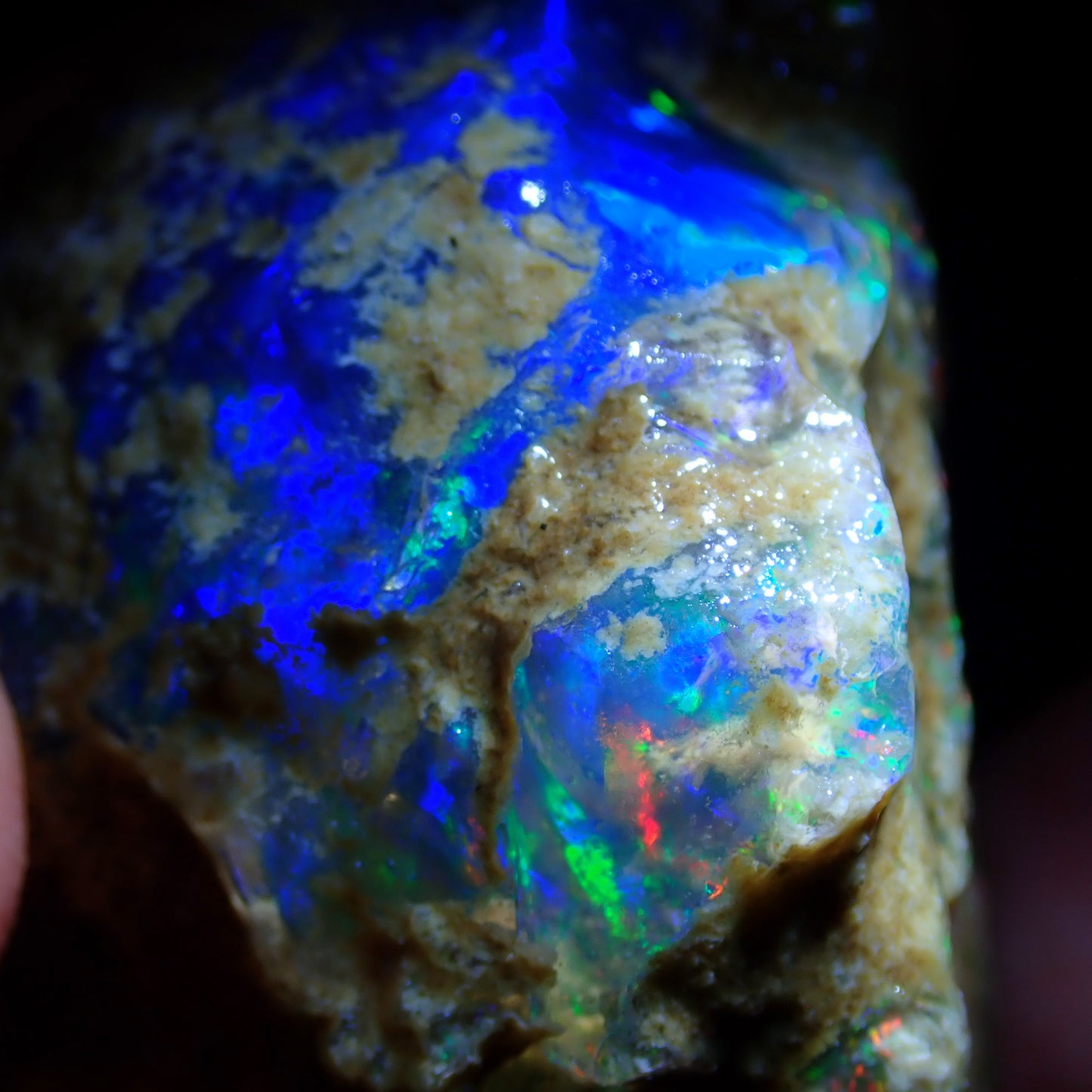 Seltener Großer Kristall-Opal, Äthiopien - 557.5ct - 111,5g