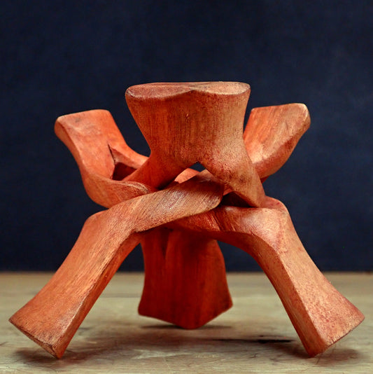 Dekorativer Kleiner Handgearbeiteter Holz-Ständer für Kristalle, Kugeln und Eier