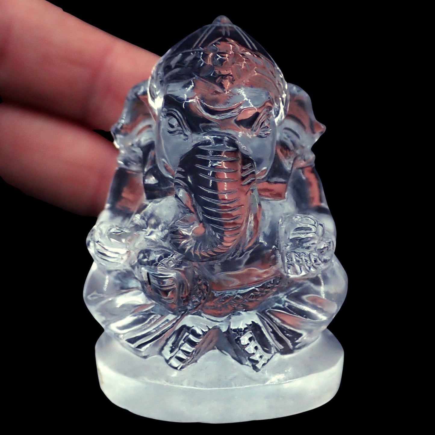 Ganesha-Schnitzerei aus klarem Quarzkristall, Brasilien - 74,19g - 70.45×39.82×31.18 mm