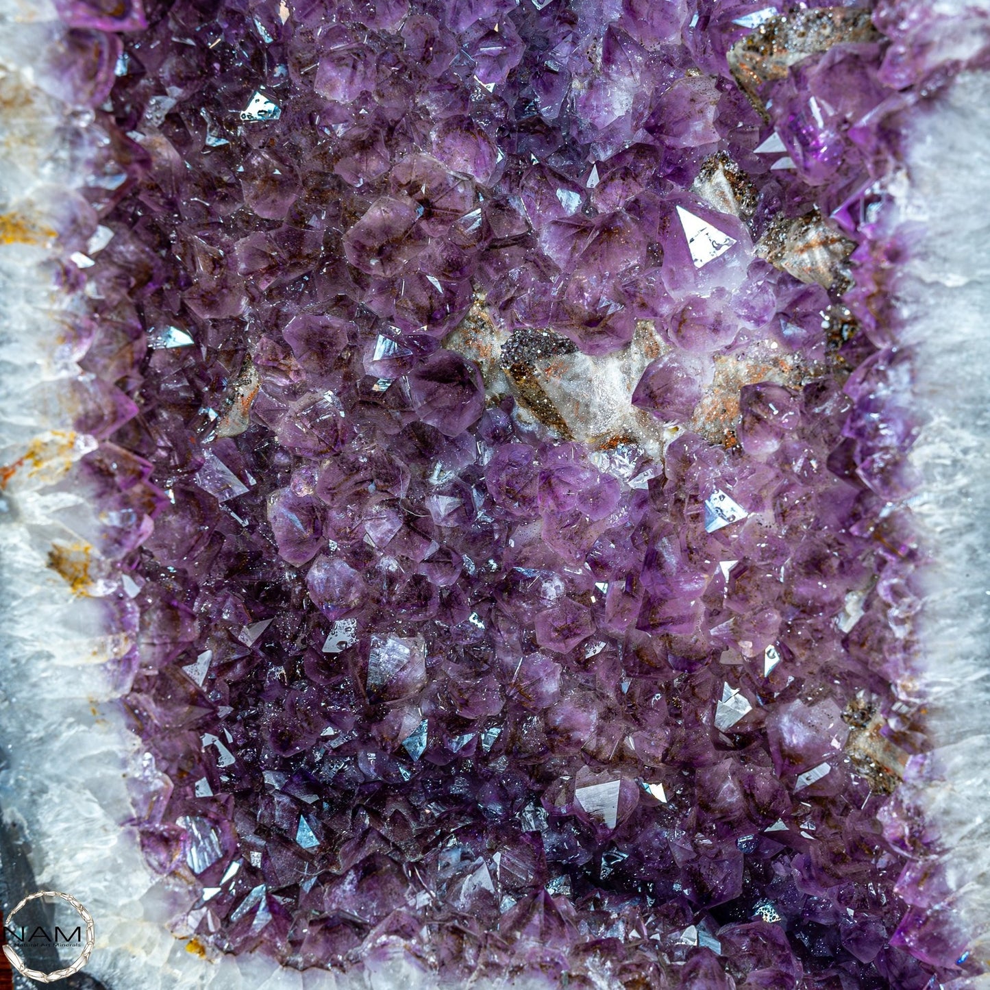 Natürliche Intensive Amethyst-Achat-Kristall Kathedrale/Druse - 29421,12g