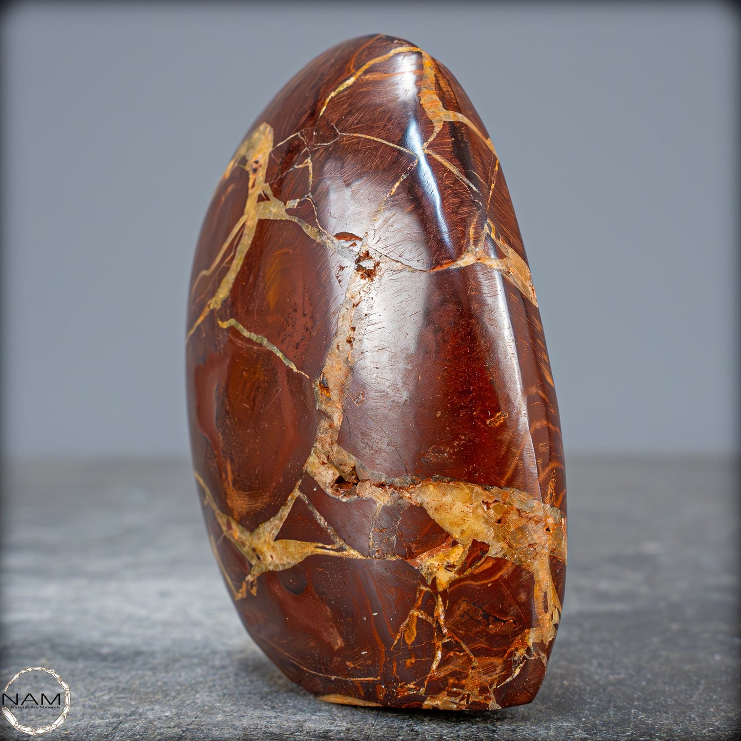 Natürliche Simbirzit-Kristall Freiform aus Russland - 275,59g