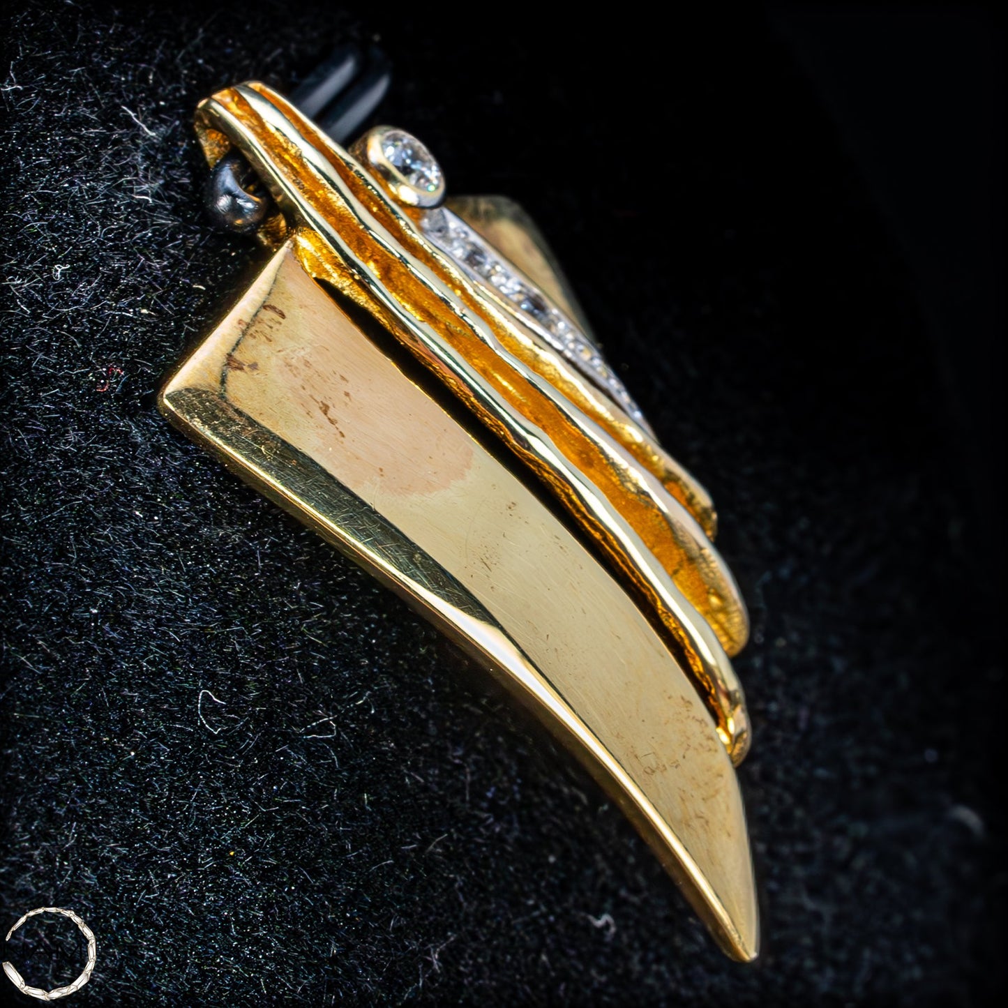 Goldene Eleganz – Moderner Anhänger mit funkelnden Diamanten 585 Gold aus Russland 3,83g 19,15ct