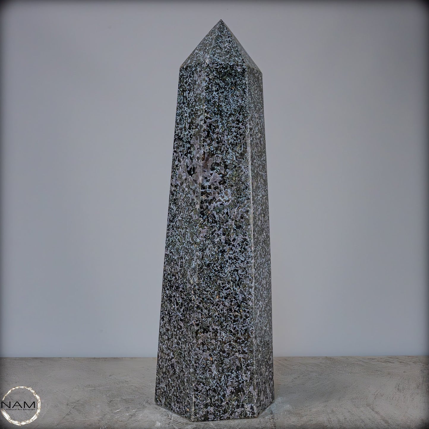 Natürlicher Großer Merlinit (Gabbro) Kristall Obelisk - 23560,14g