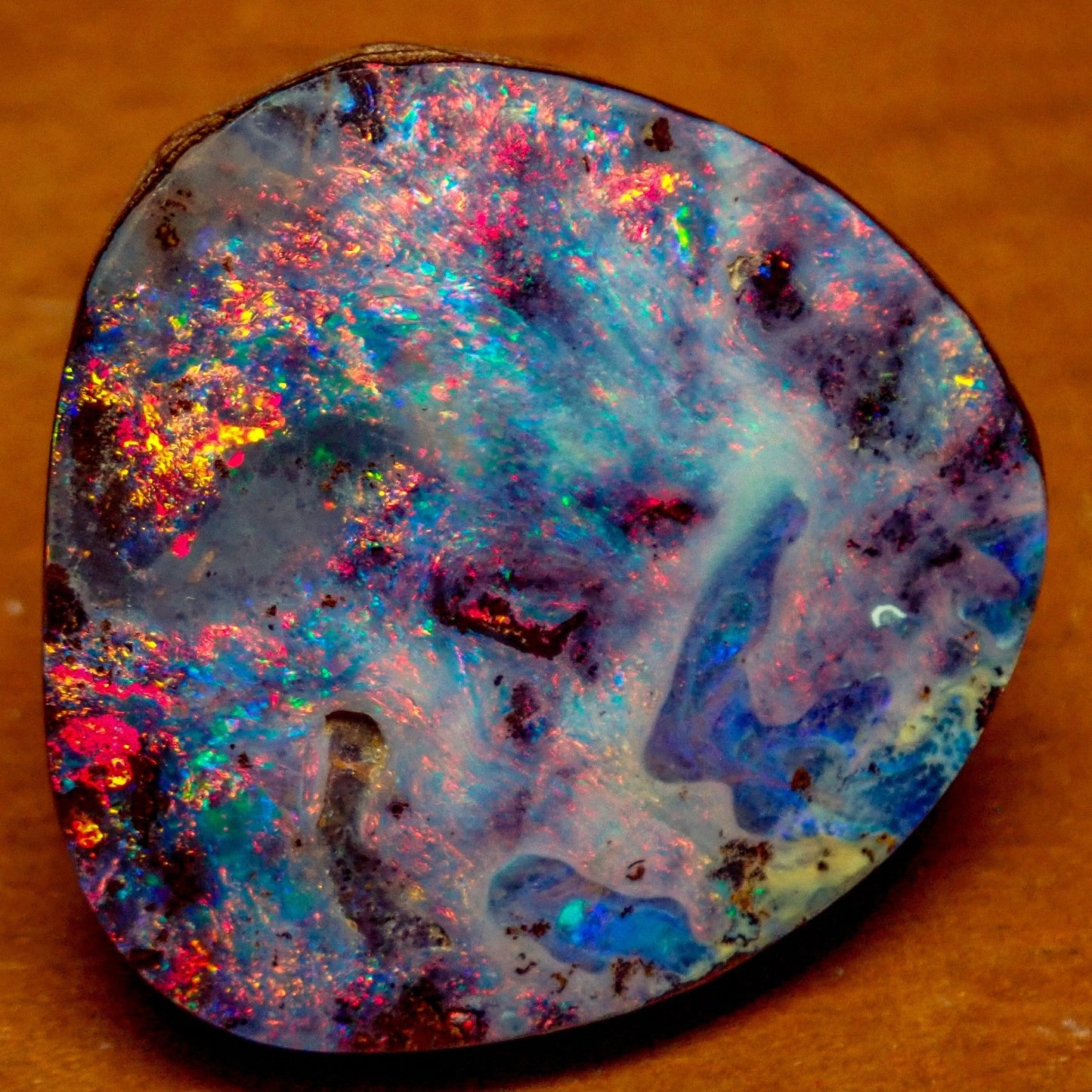 Natürlicher AAA+++ Boulder Opal aus Australien Edelsteinqualität - 25,879g