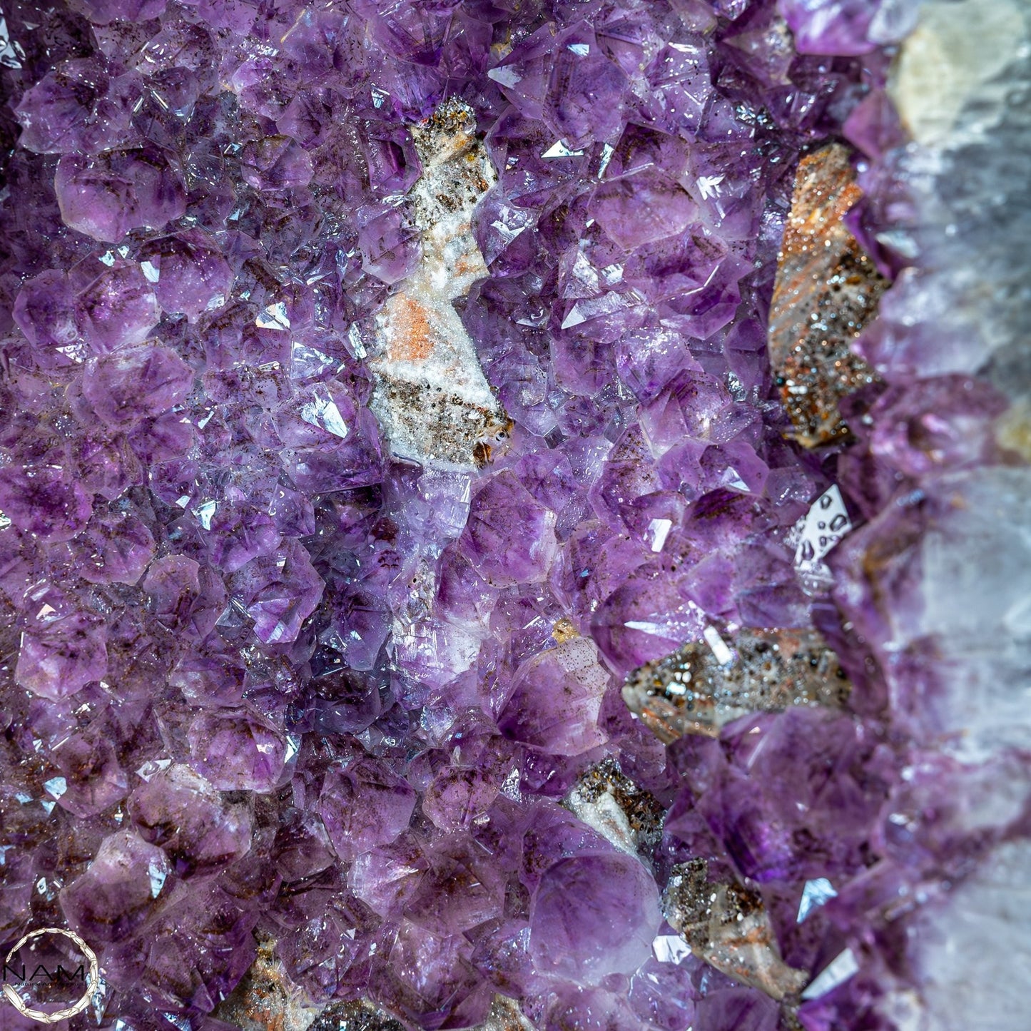 Natürliche Intensive Amethyst-Achat-Kristall Kathedrale/Druse - 29421,12g