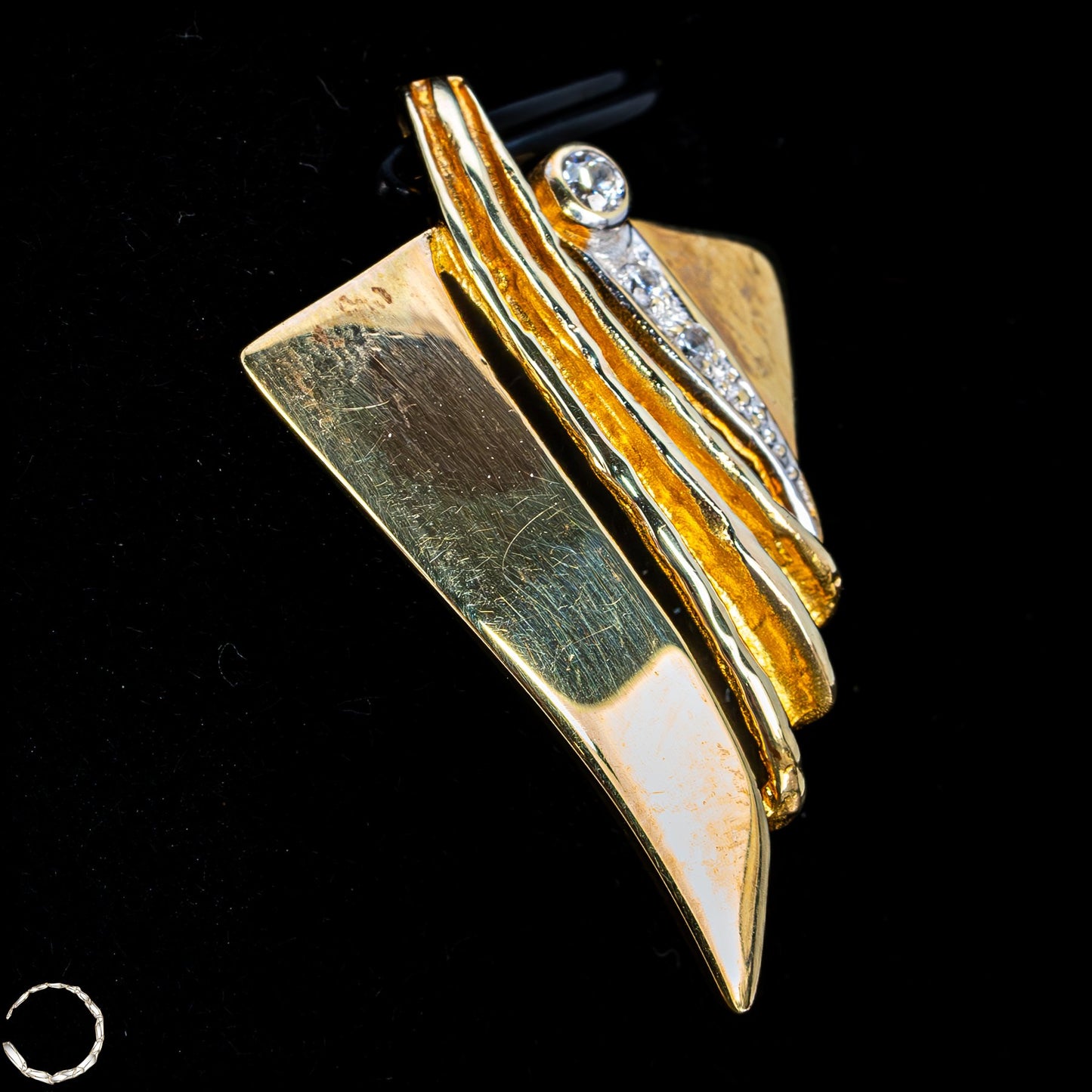 Goldene Eleganz – Moderner Anhänger mit funkelnden Diamanten 585 Gold aus Russland 3,83g 19,15ct