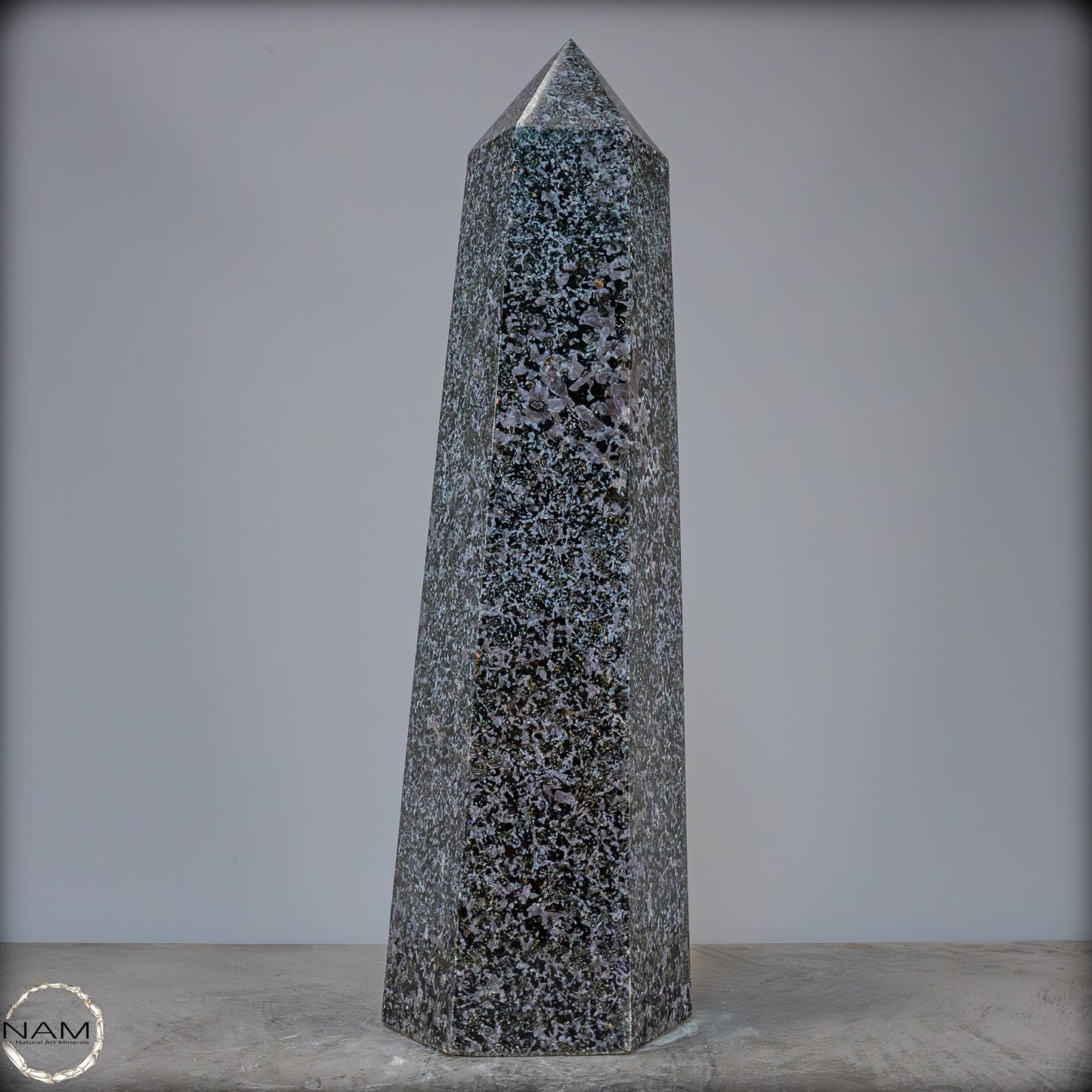 Natürlicher Großer Merlinit (Gabbro) Kristall Obelisk - 23560,14g