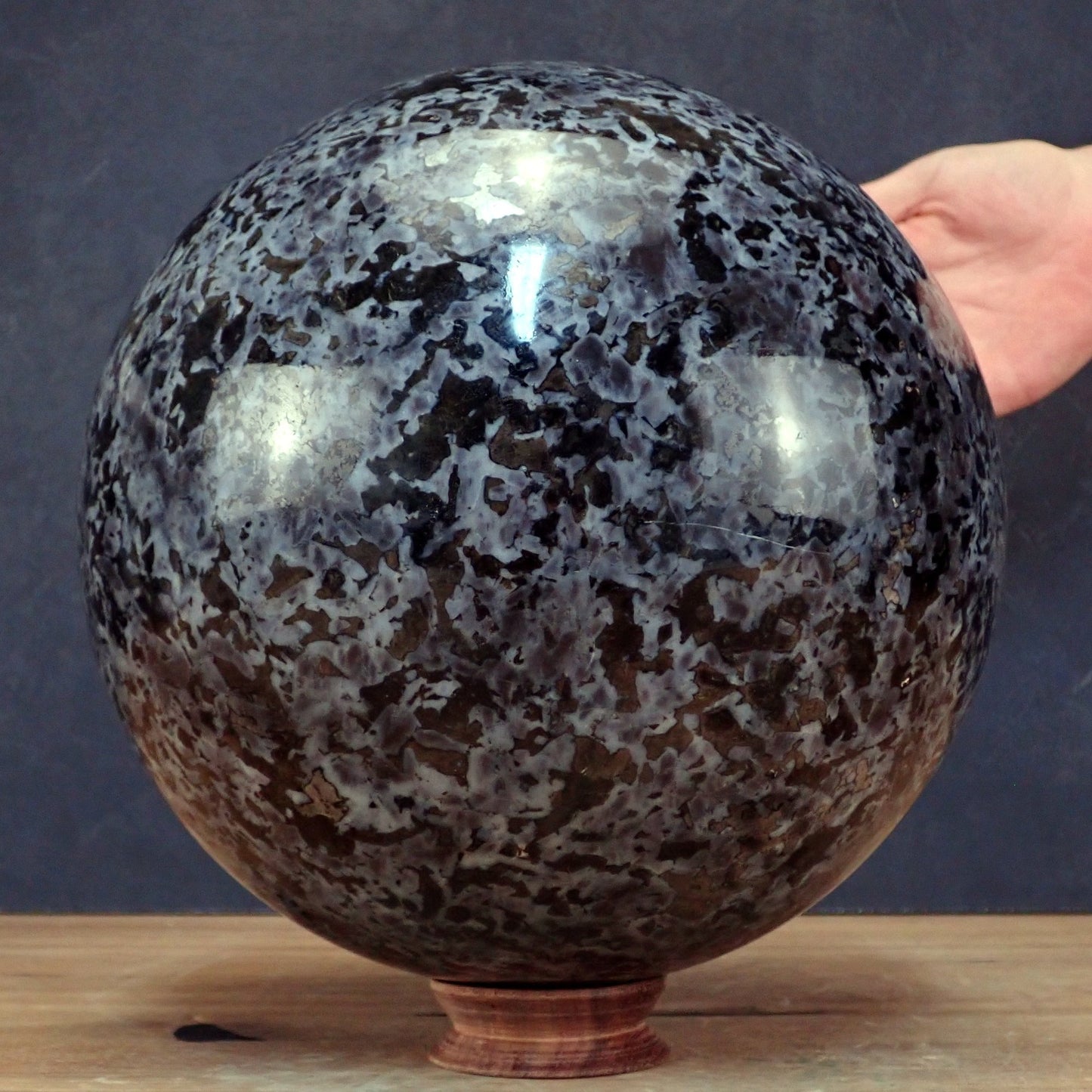 Sehr Große Merlinit (Gabbro) Kugel - 22456.24g - 255mm