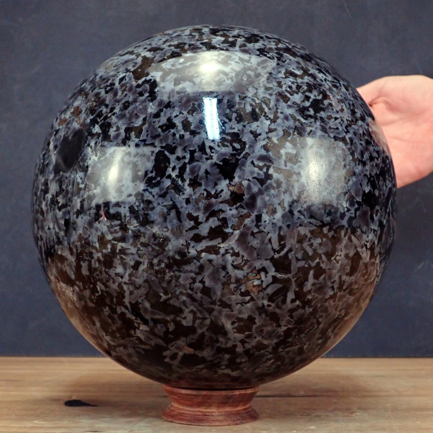 Sehr Große Merlinit (Gabbro) Kugel - 22456.24g - 255mm