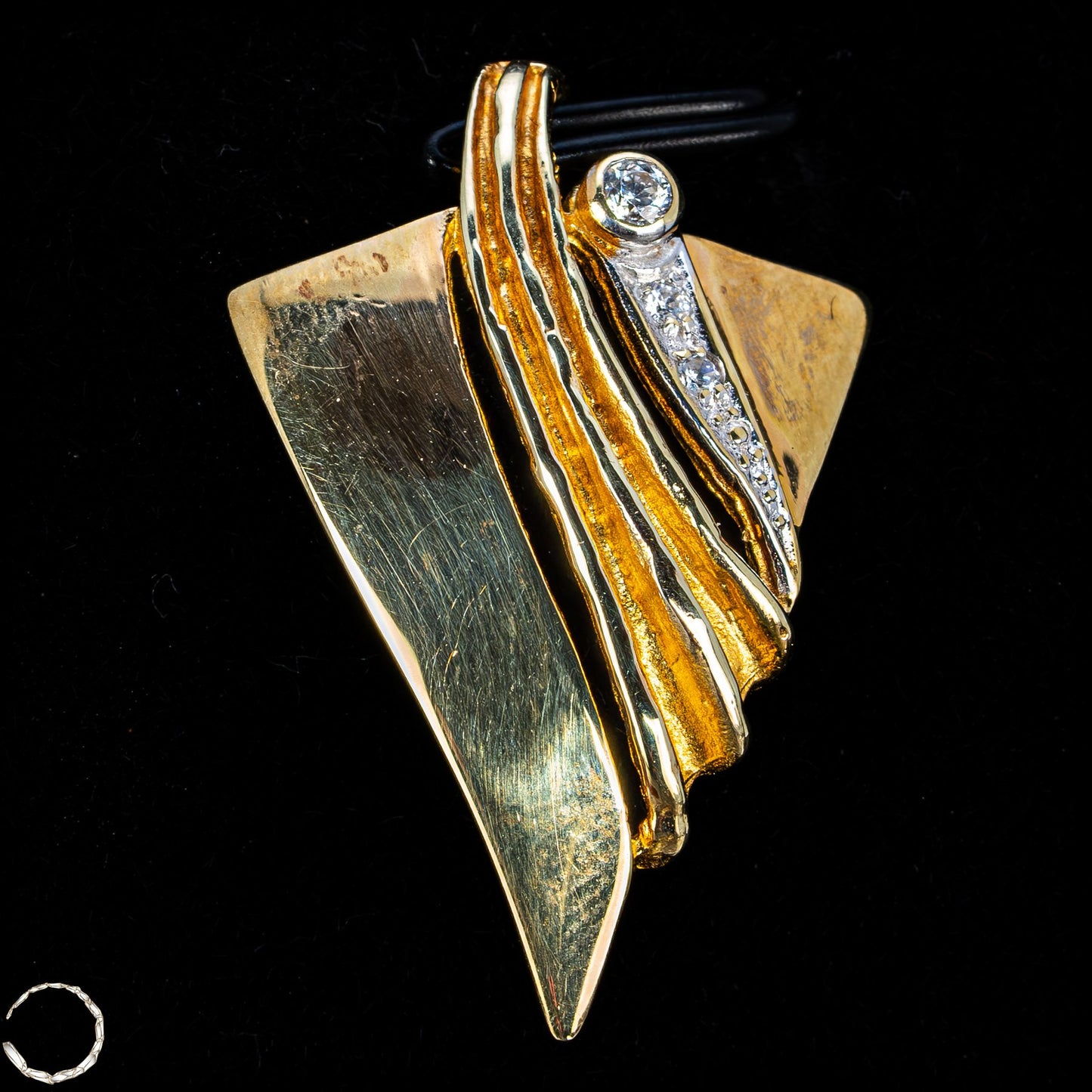 Goldene Eleganz – Moderner Anhänger mit funkelnden Diamanten 585 Gold aus Russland 3,83g 19,15ct