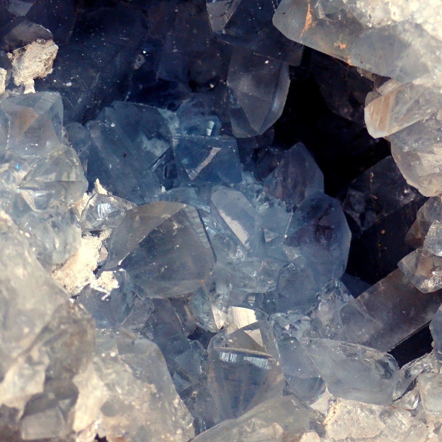 Celestit Druse - 6539.91 g - 192×190×119 mm