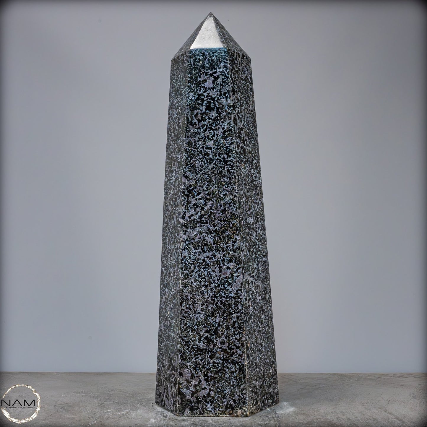 Natürlicher Großer Merlinit (Gabbro) Kristall Obelisk - 23560,14g