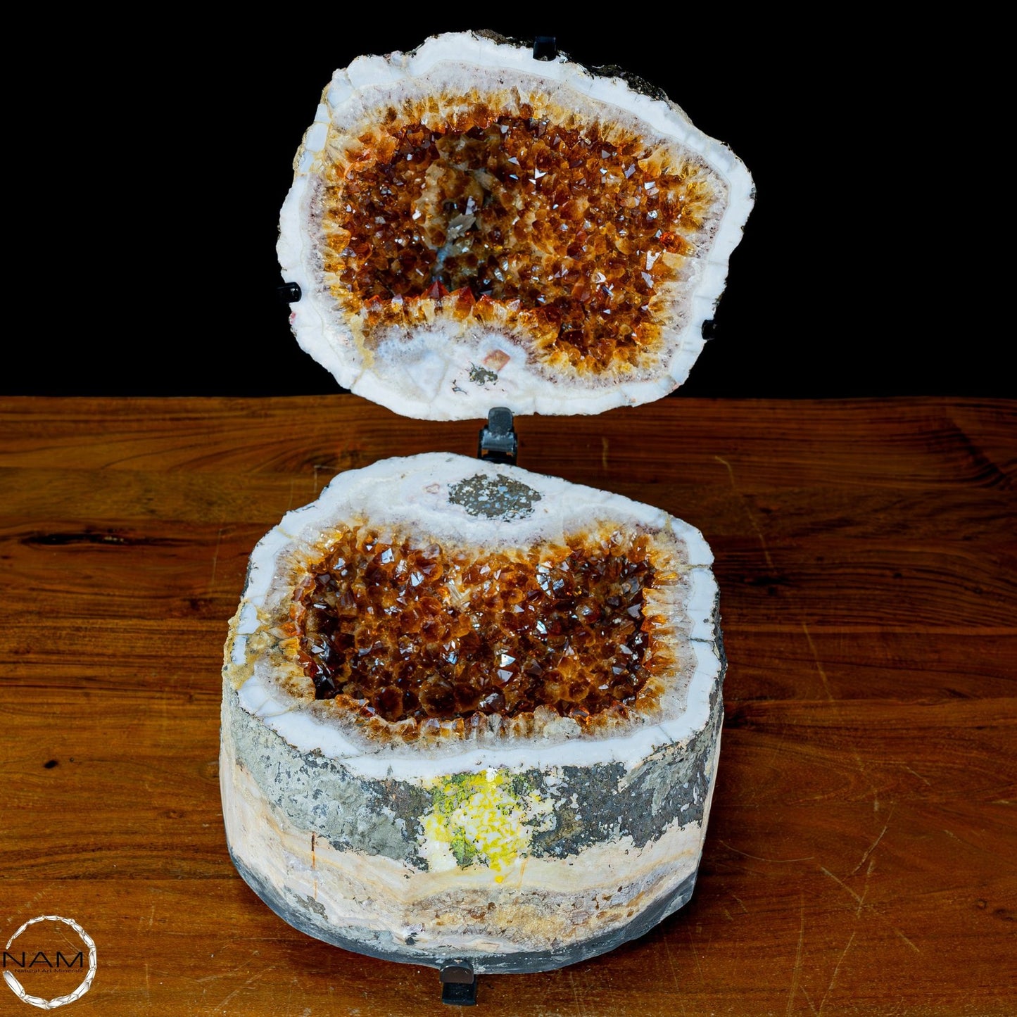 Sehr seltene geschnittene Geode - "Schmuckkästchen" Citrin - 26401,39g