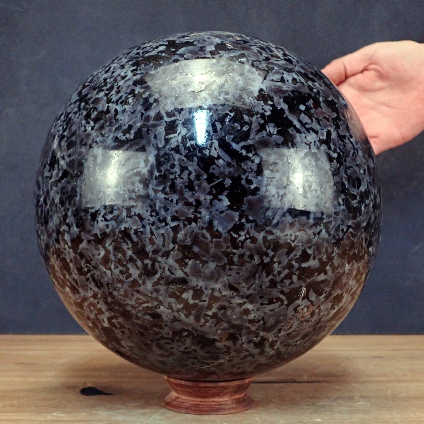 Sehr Große Merlinit (Gabbro) Kugel - 22456.24g - 255mm