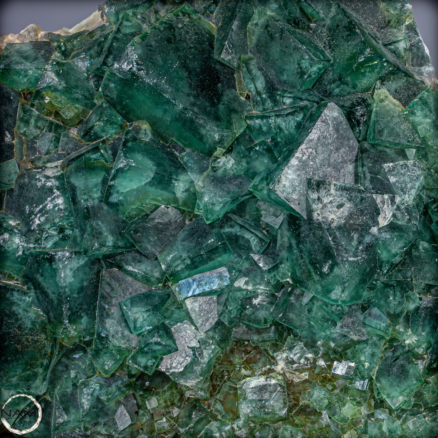 Natürliche Grüner Fluorit Kristalle auf Matrix - 8703,47g
