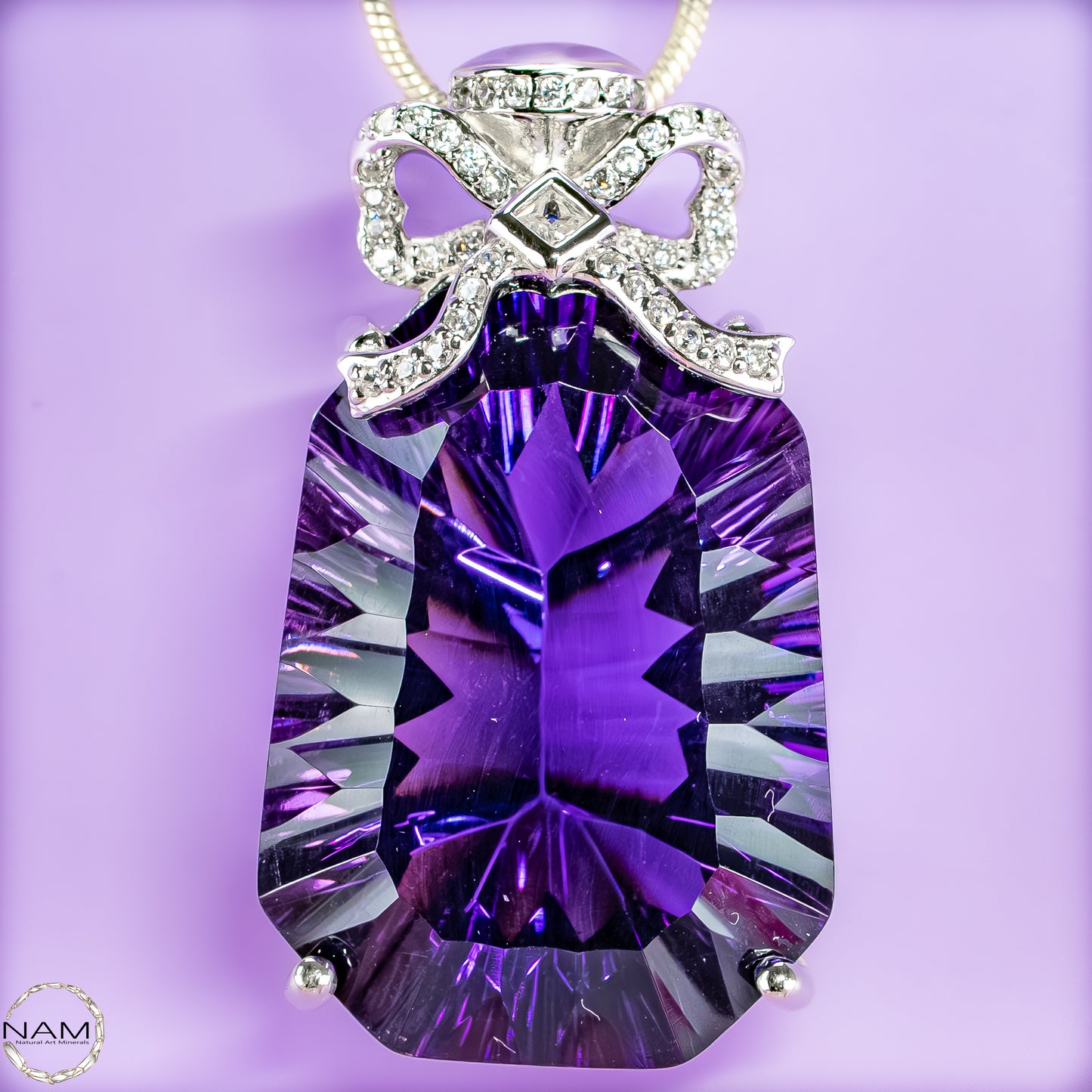 Amethyst-Anhänger – ein Meisterwerk aus Licht, Tiefe und Eleganz 14,31g 71,55ct
