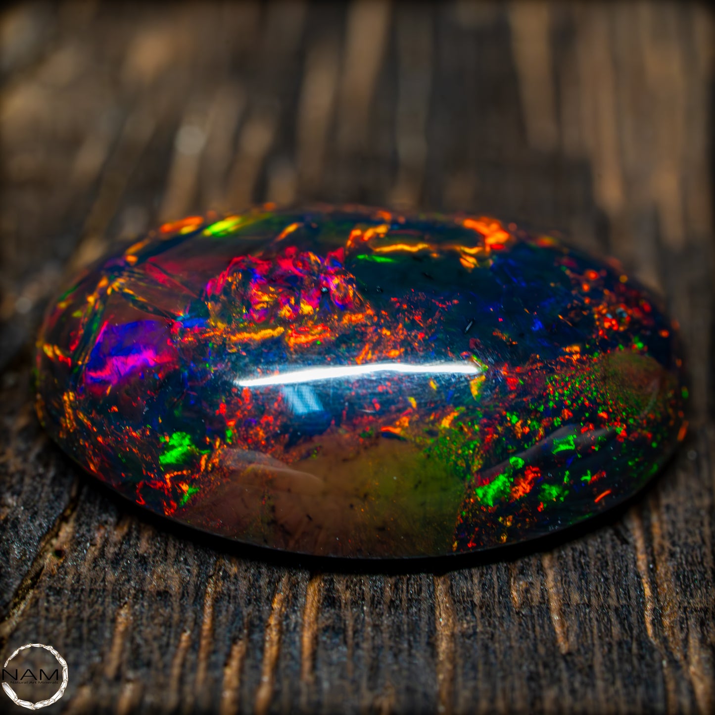 Großer AAA+ Schwarzer Opal Cabochon - 8.7 ct - 1,74g