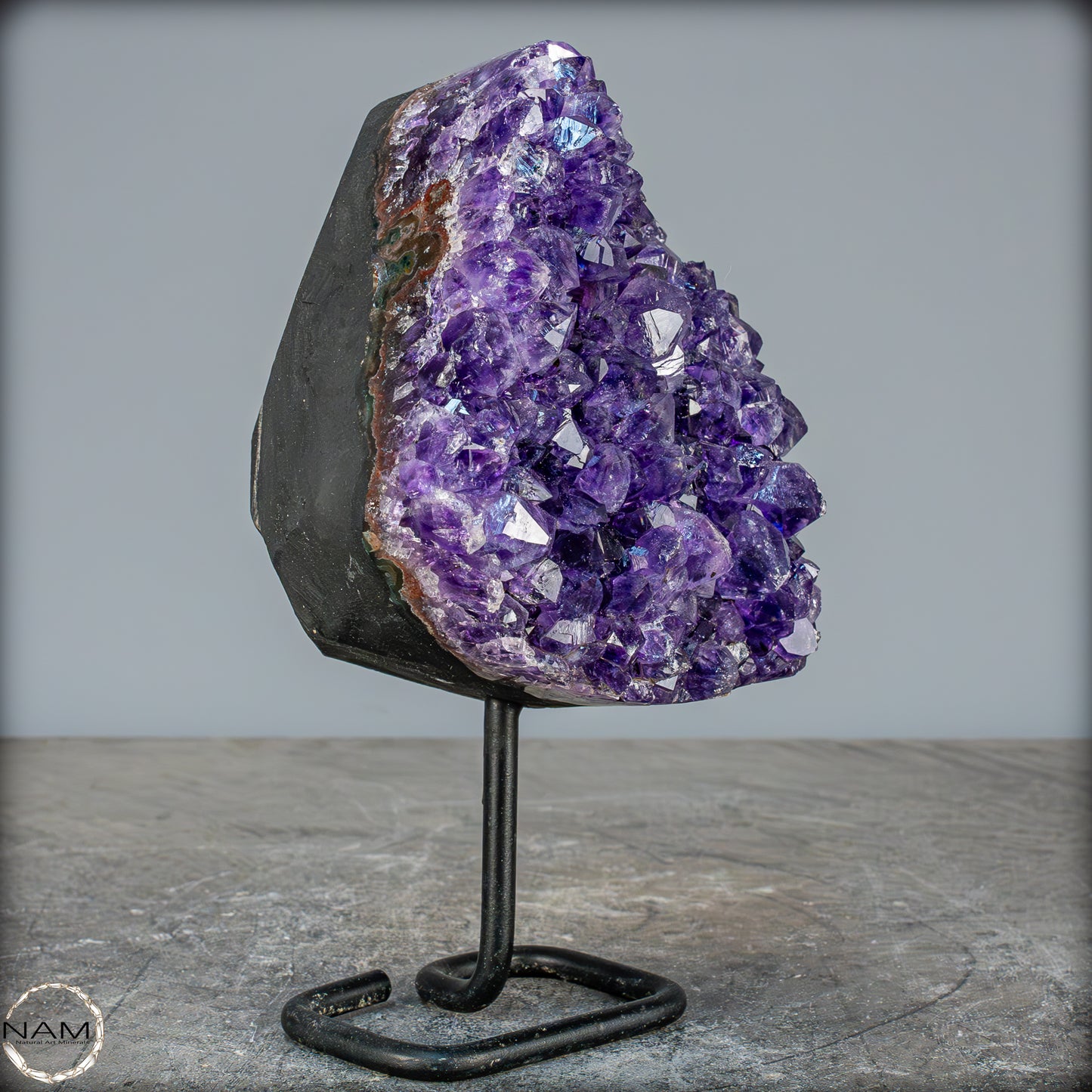 Natürliche Amethyst-Kristalle/Druse auf Ständer - 1776,65g