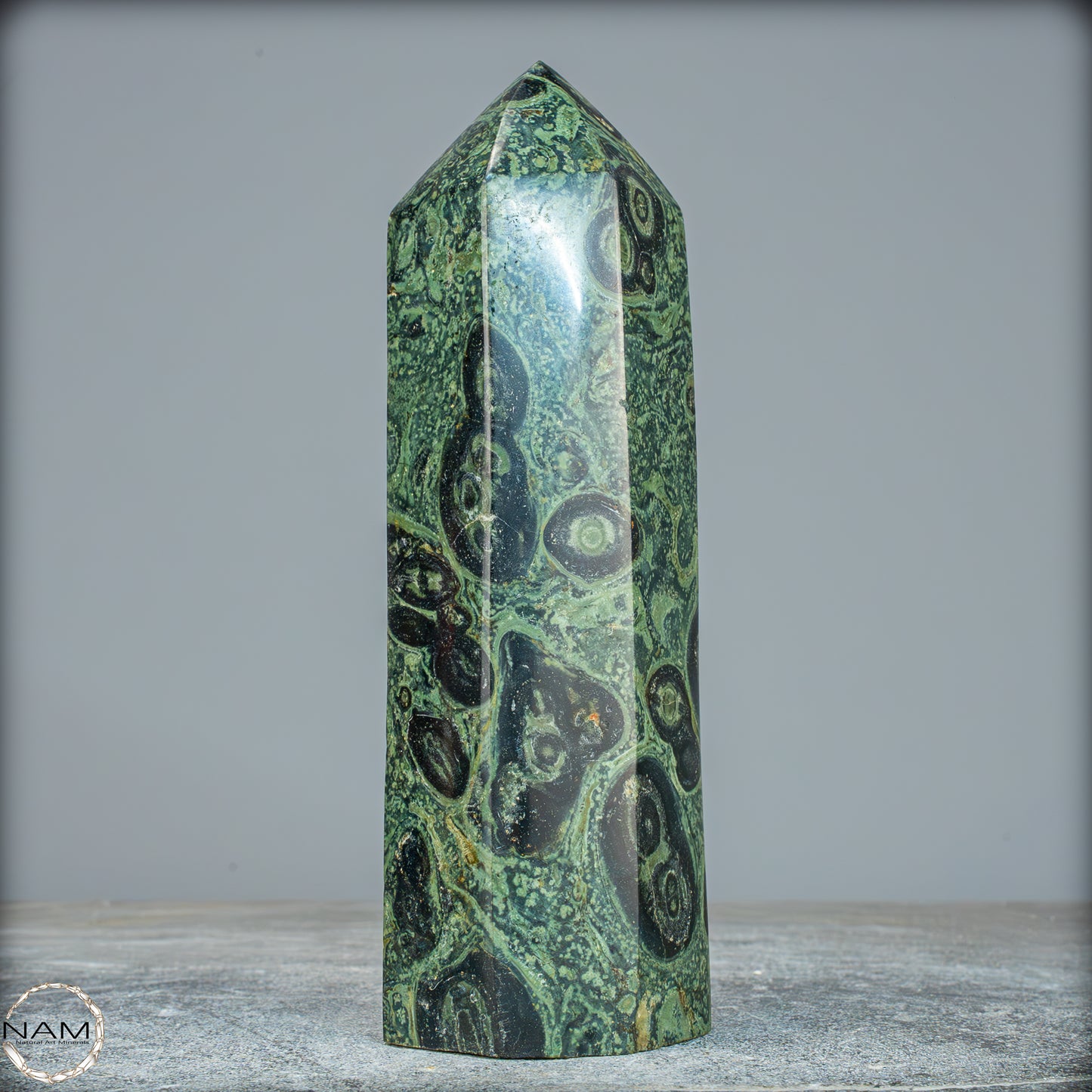 Natürlicher Kambaba-Jaspis Obelisk - 735,82g