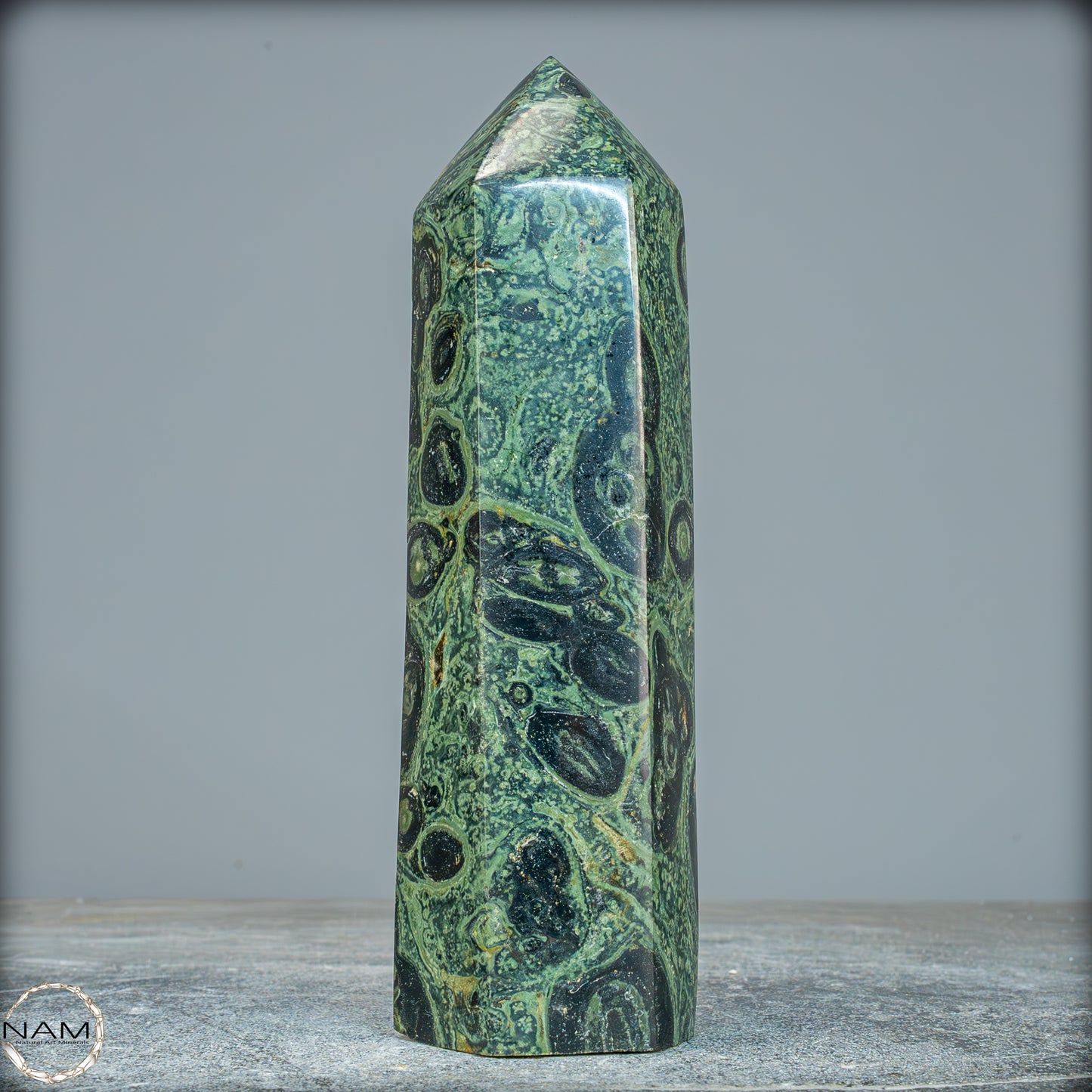 Natürlicher Kambaba-Jaspis Obelisk - 735,82g