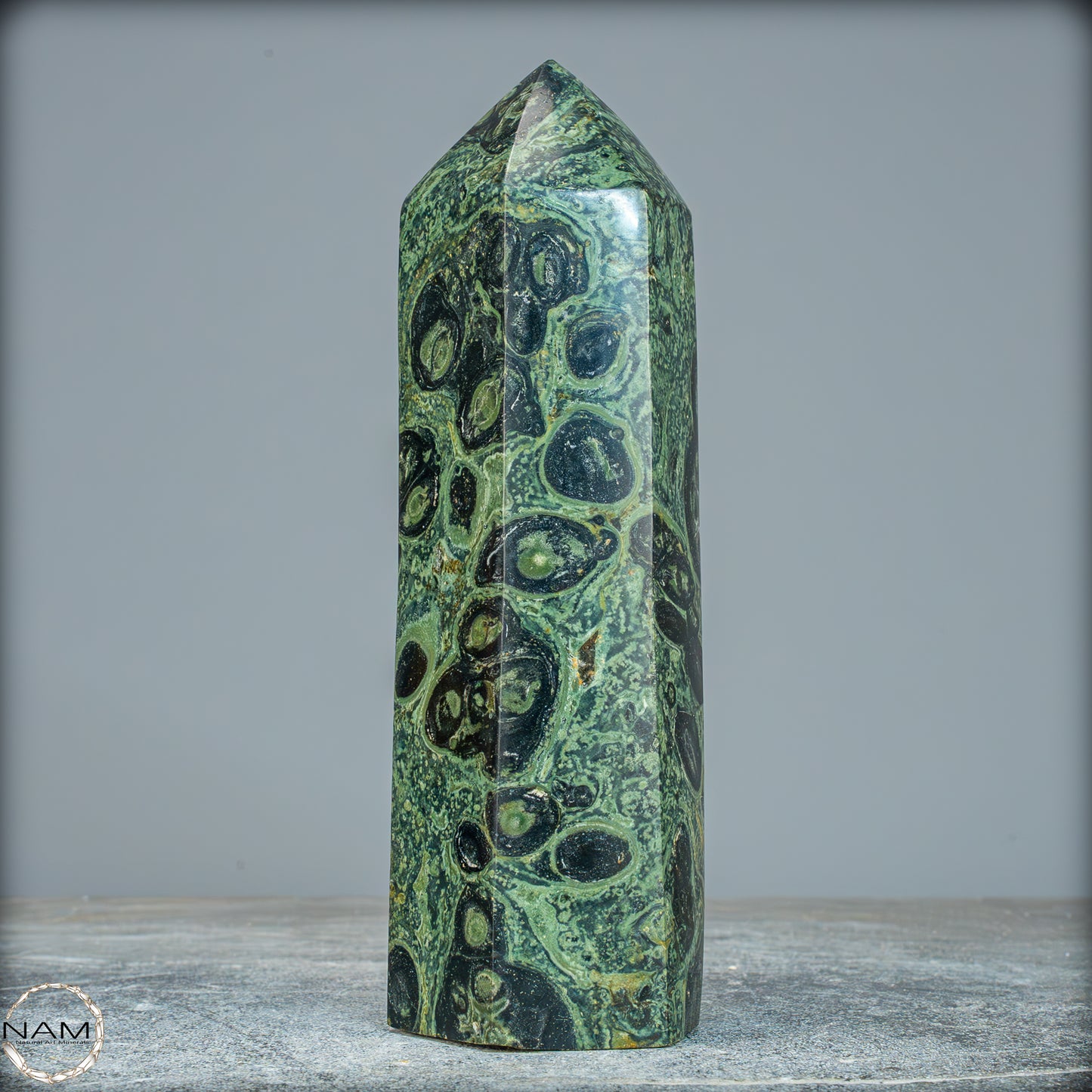 Natürlicher Kambaba-Jaspis Obelisk - 735,82g