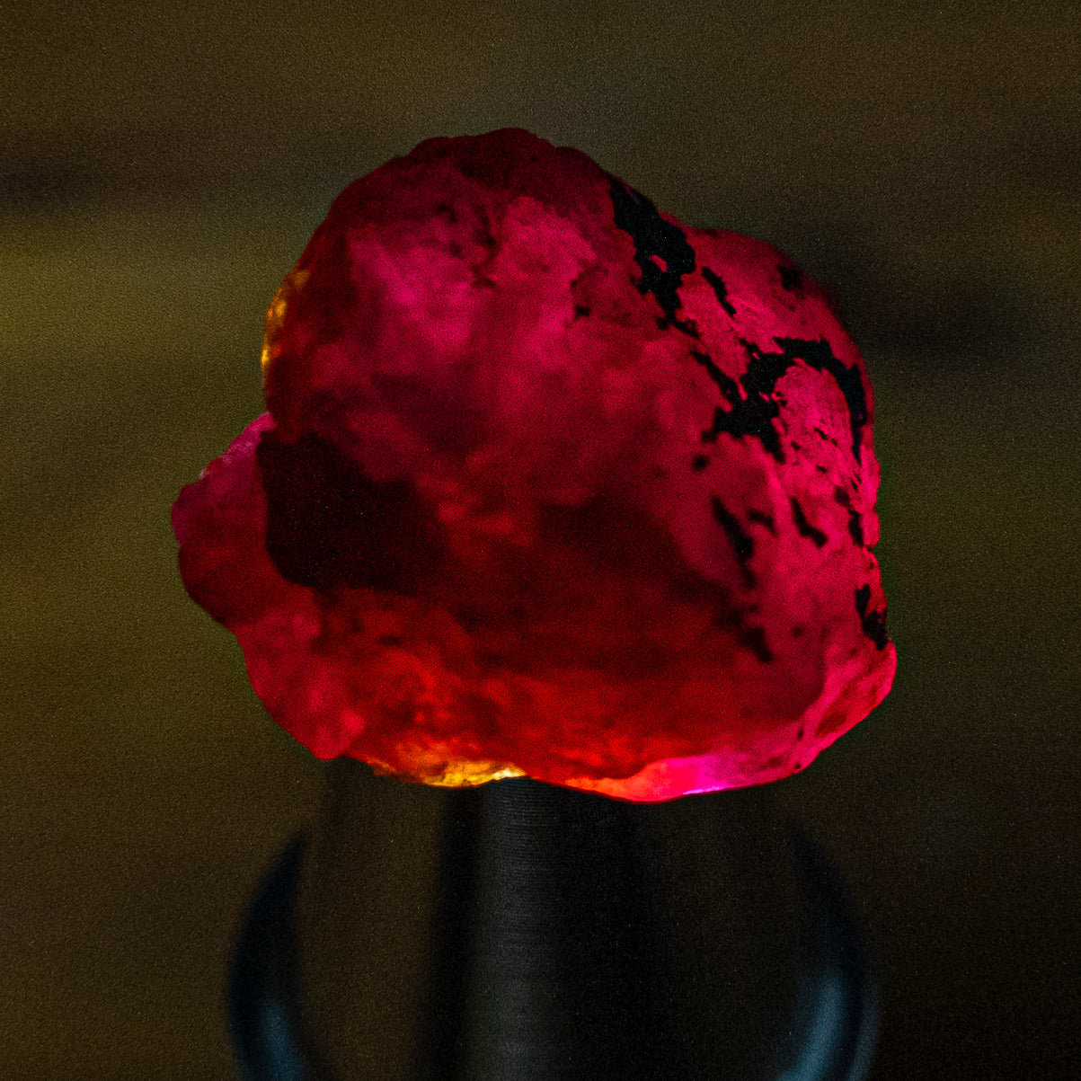 Natürlicher Rubinkristall aus Myanmar, unbehandelt - 27,45ct - 5,49g