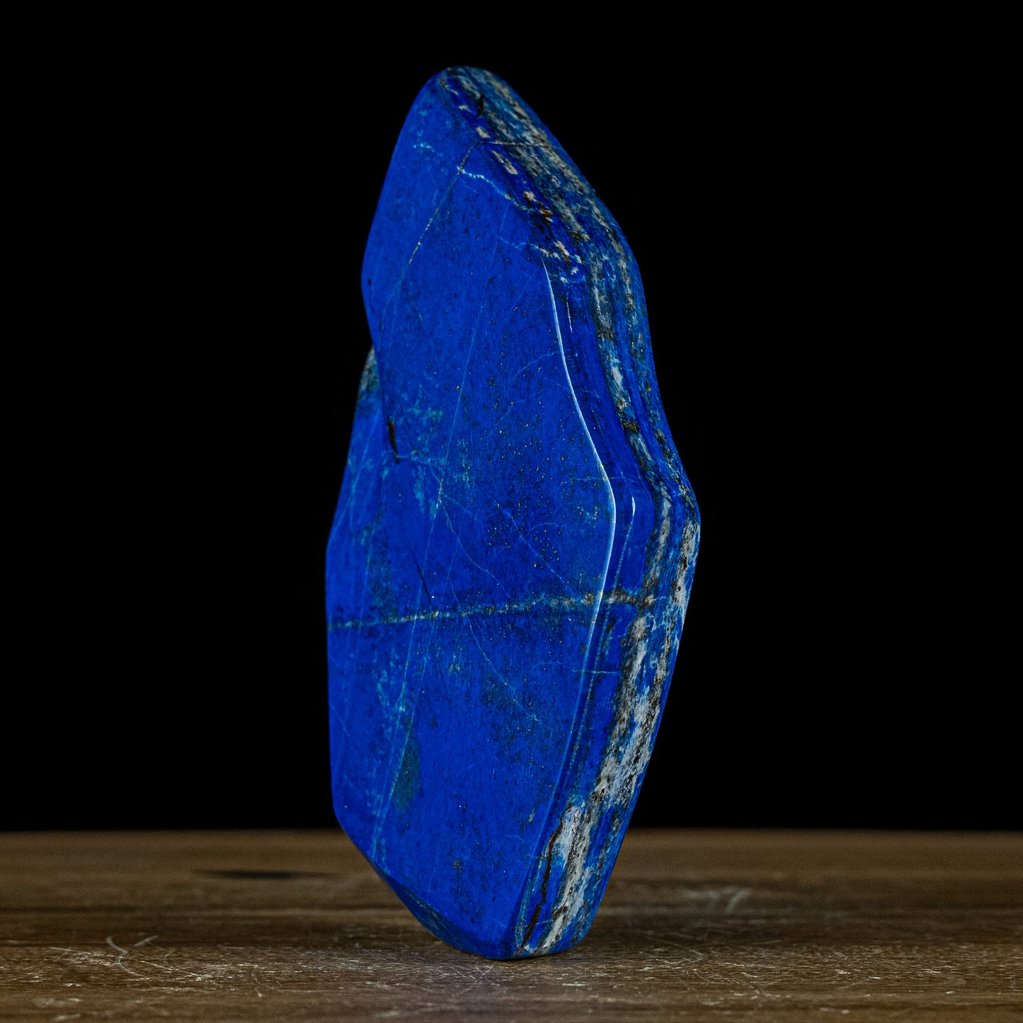 Natürliche Königsblaue Lapislazuli Freiform - 709,79g - 170x82x27mm