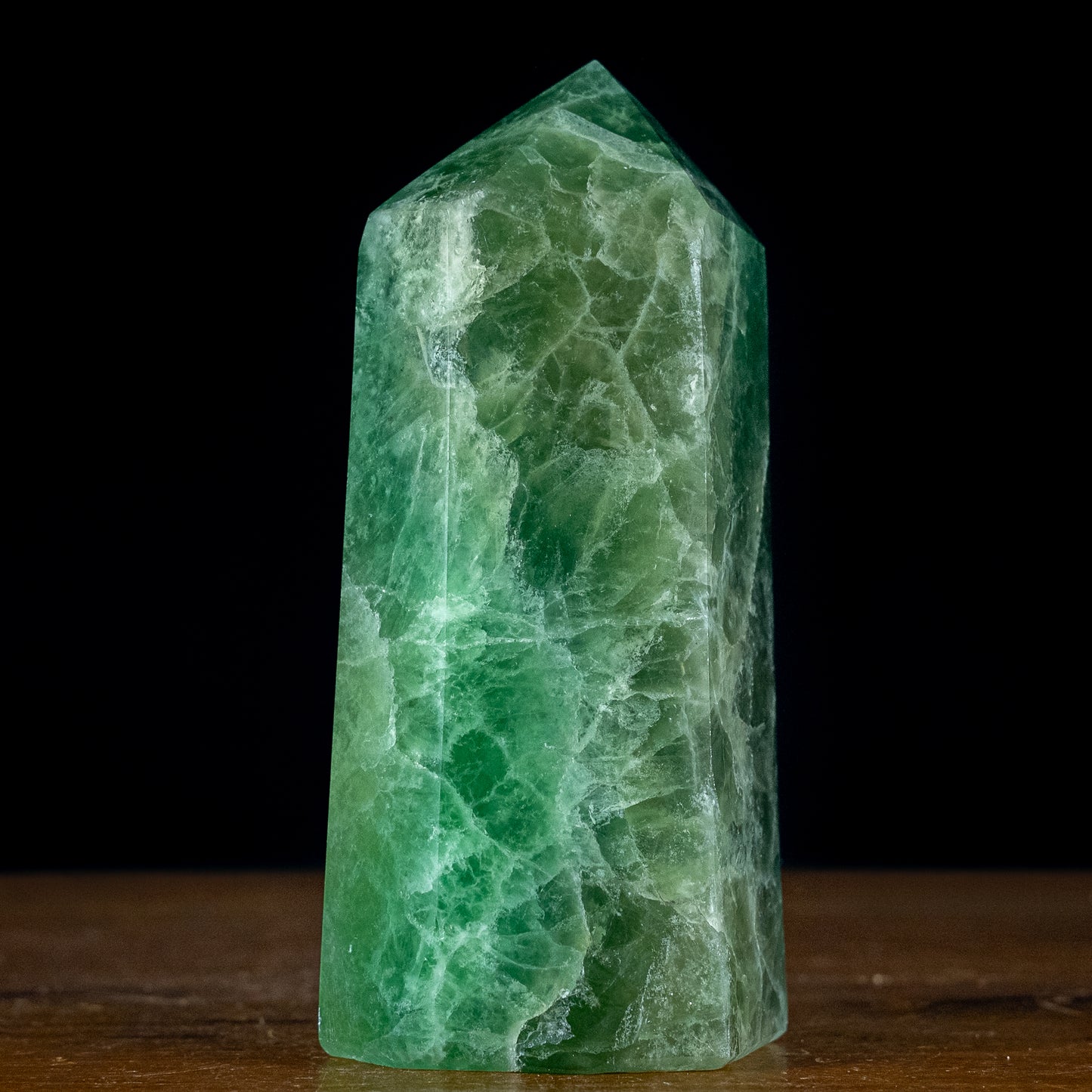 Natürlicher Grüner Fluorit Obelisk - 1562,73g