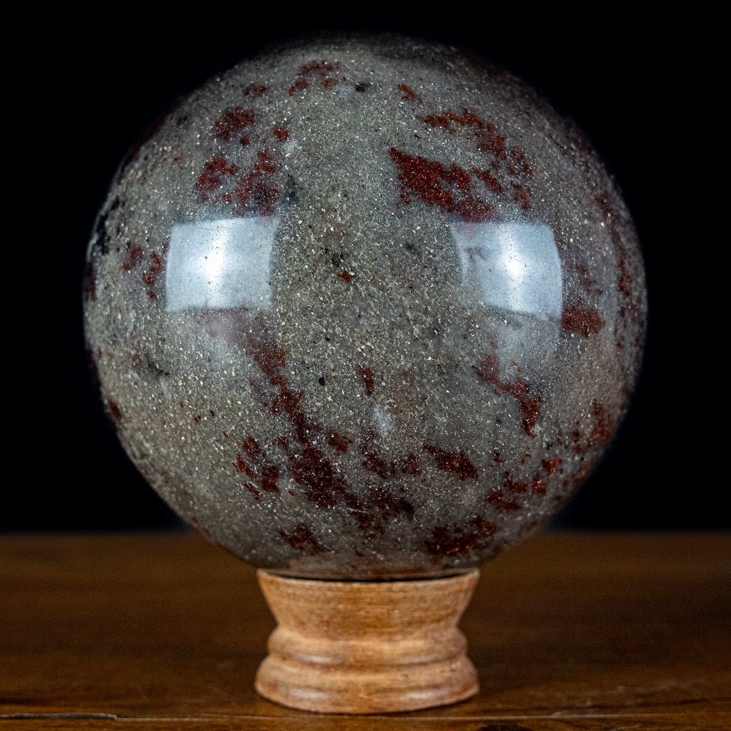 Natürliche Rote Aventurin Kugel aus Madagaskar- 1858,21g