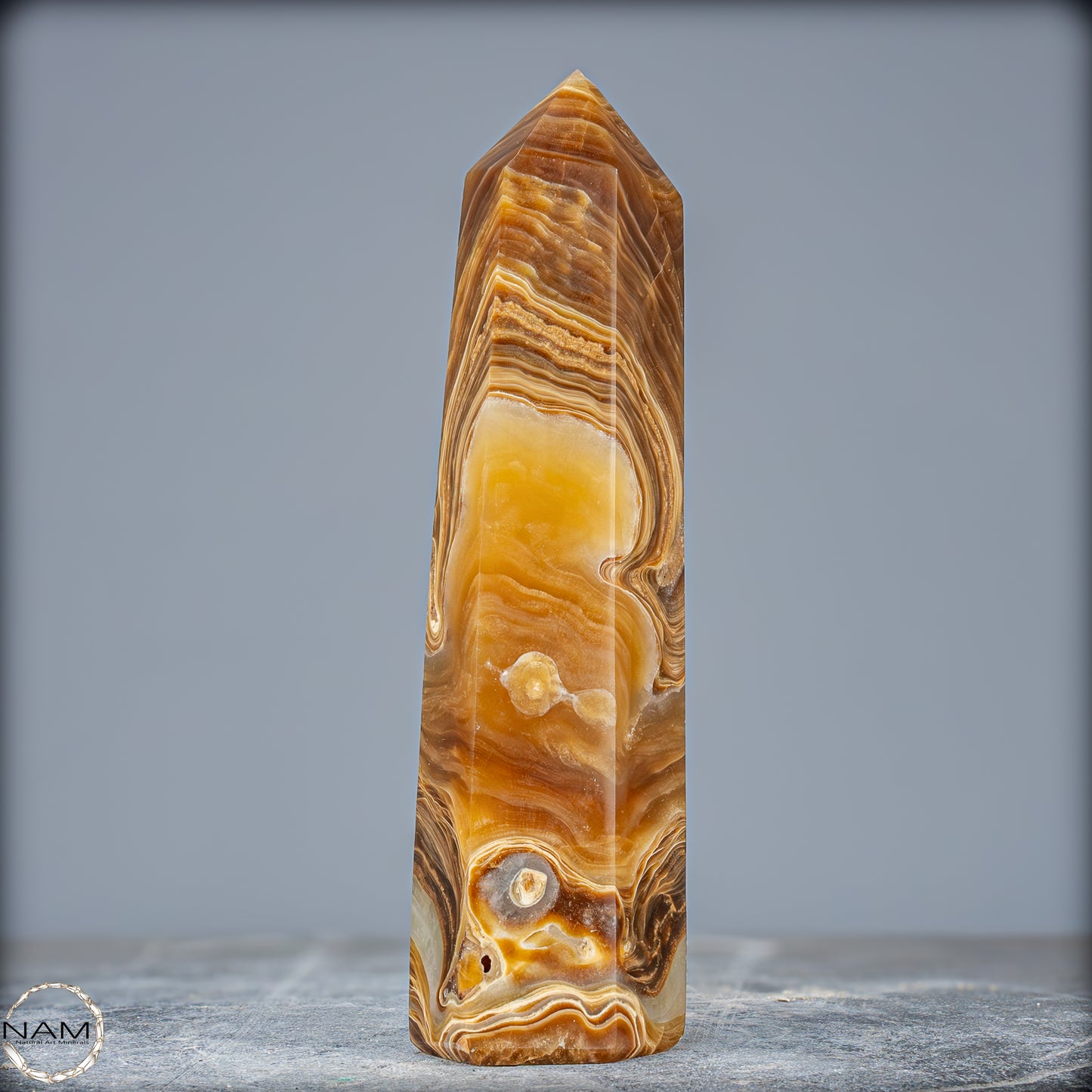 Natürlicher Aragonit Obelisk - 704,38g