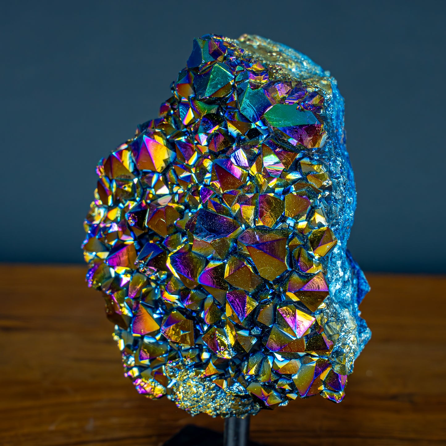 Kristall-Aura-Amethyst auf Ständer – 1272,09g