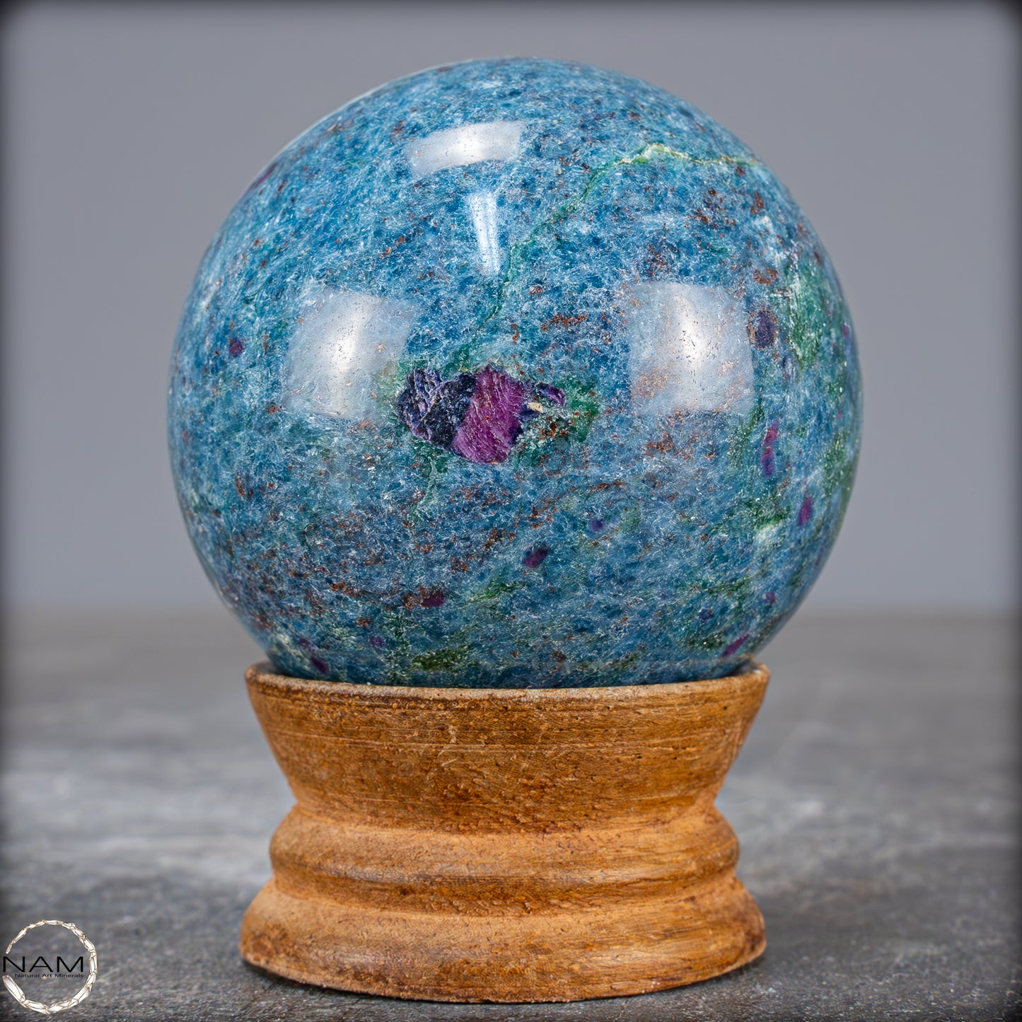 Natürliche Rubin in Fuchsit und Kyanit als Kugel - 335,44g - 57mm