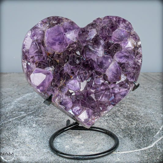 Natürlicher Amethyst-Herz Druse auf Ständer – 2560,37g