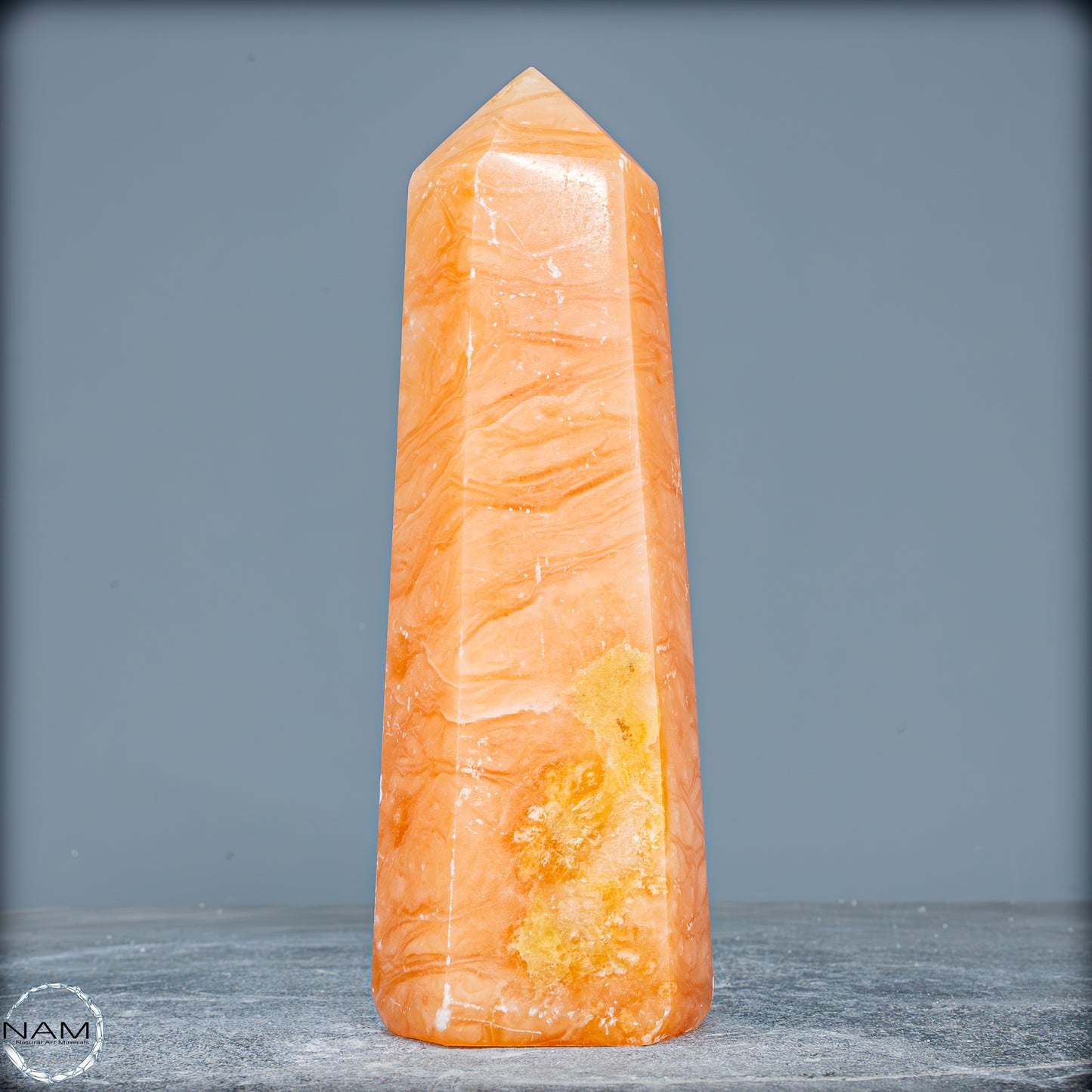 Natürlicher Orangencalcit Kristall-Obelisk - 681,49g