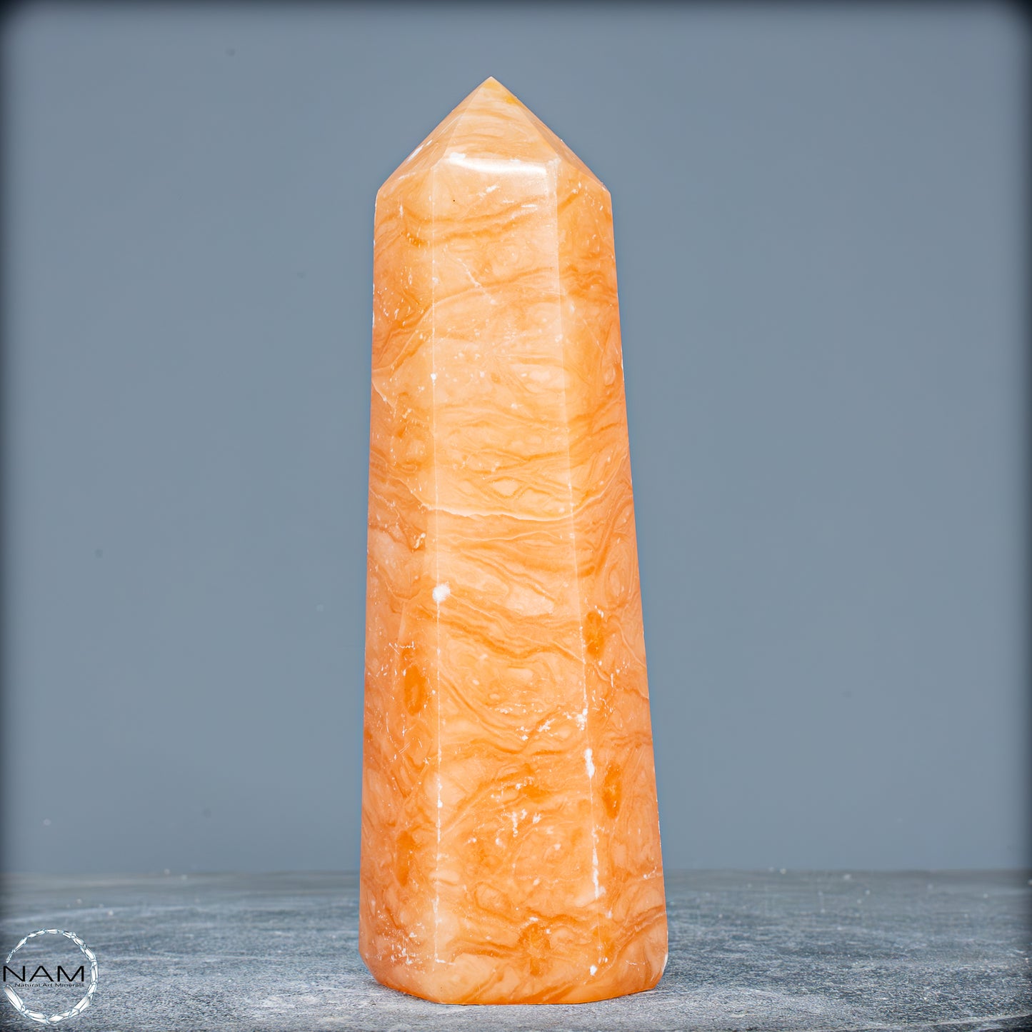 Natürlicher Orangencalcit Kristall-Obelisk - 681,49g