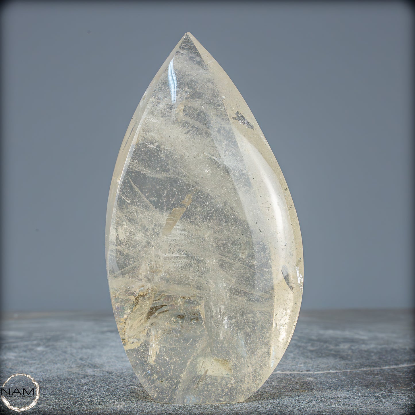 Natürlicher Quarz-Kristall Flamme, Brasilien - 331,15g