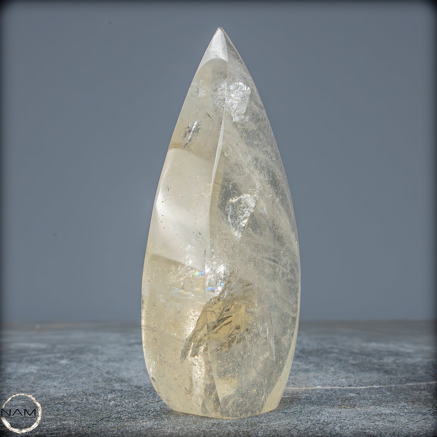 Natürlicher Quarz-Kristall Flamme, Brasilien - 331,15g