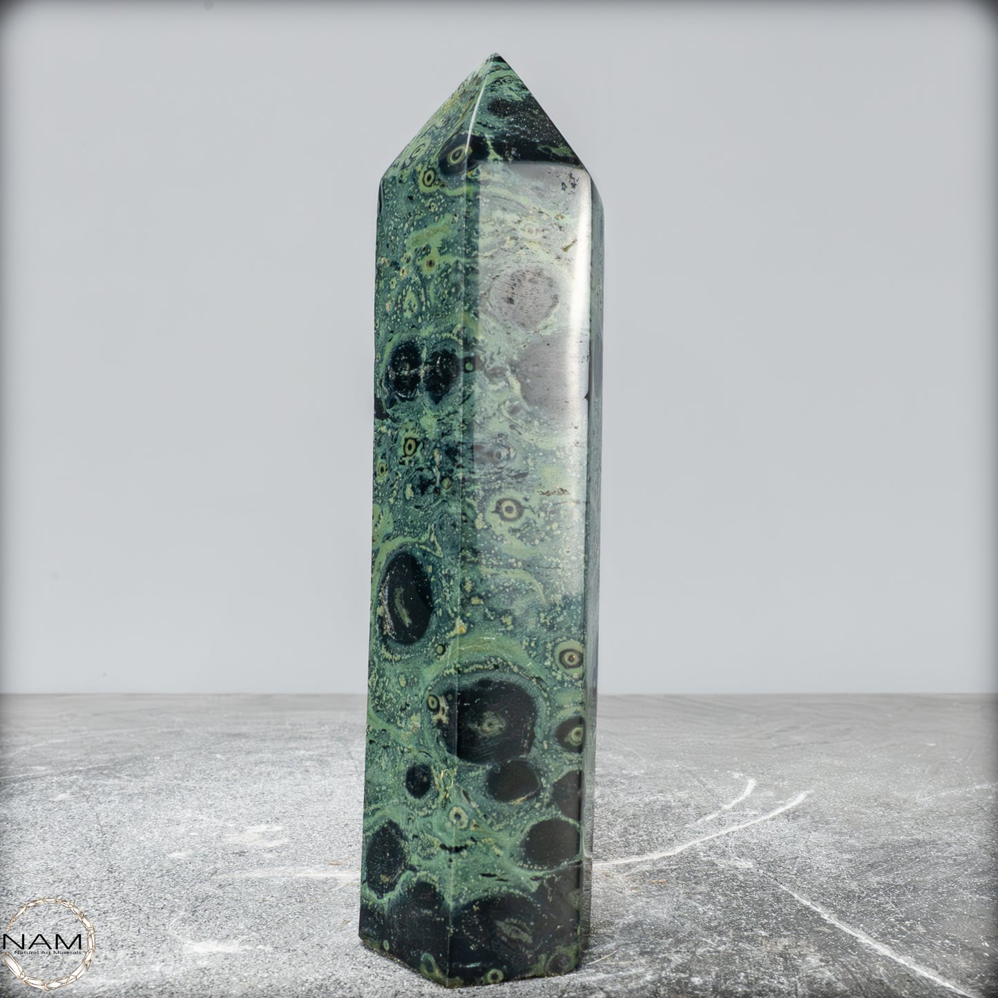 Natürlicher Kambaba-Jaspis Obelisk - 540,72g