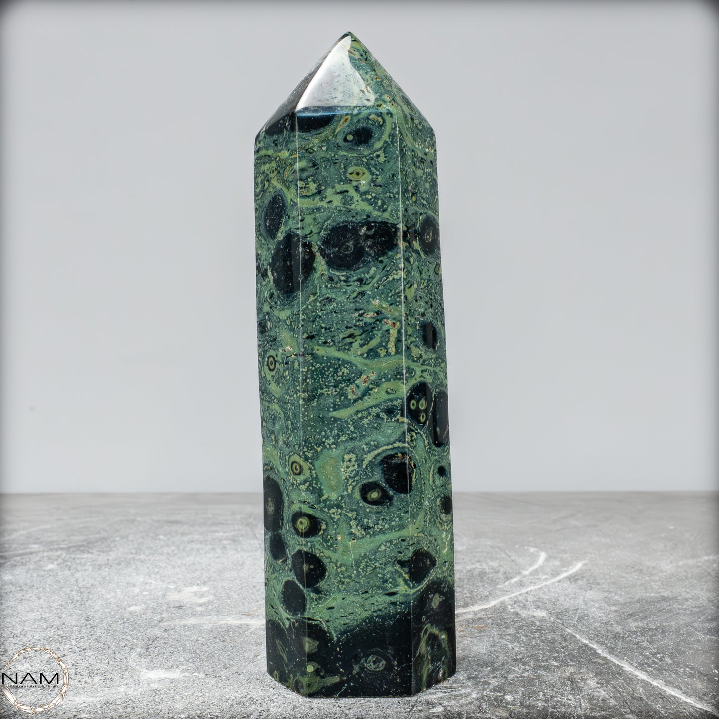 Natürlicher Kambaba-Jaspis Obelisk - 540,72g