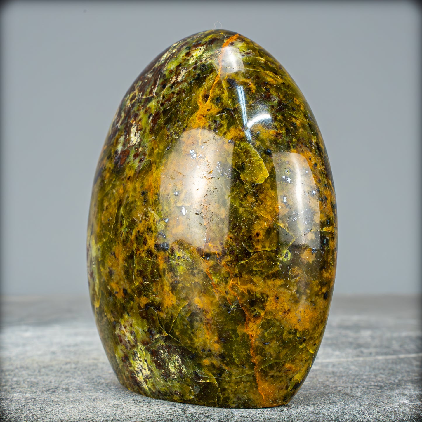 Natürliche Grüner Opal-Kristall Freiform - 611,01g