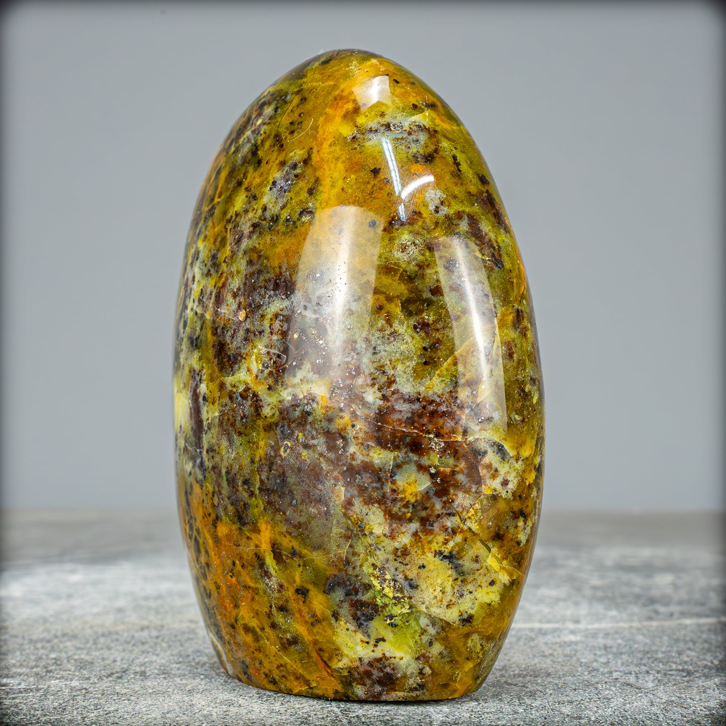 Natürliche Grüner Opal-Kristall Freiform - 611,01g