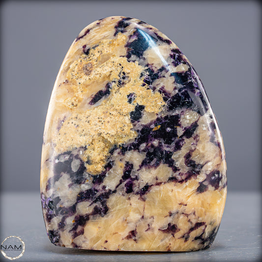 Seltene Natürliche Lila Fluorit-Calcit-Freiform - 691,99g