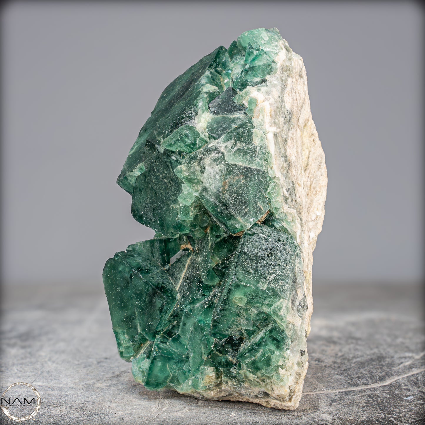Natürliche Grüne Fluorit Kristalle auf Matrix - 1140,44g