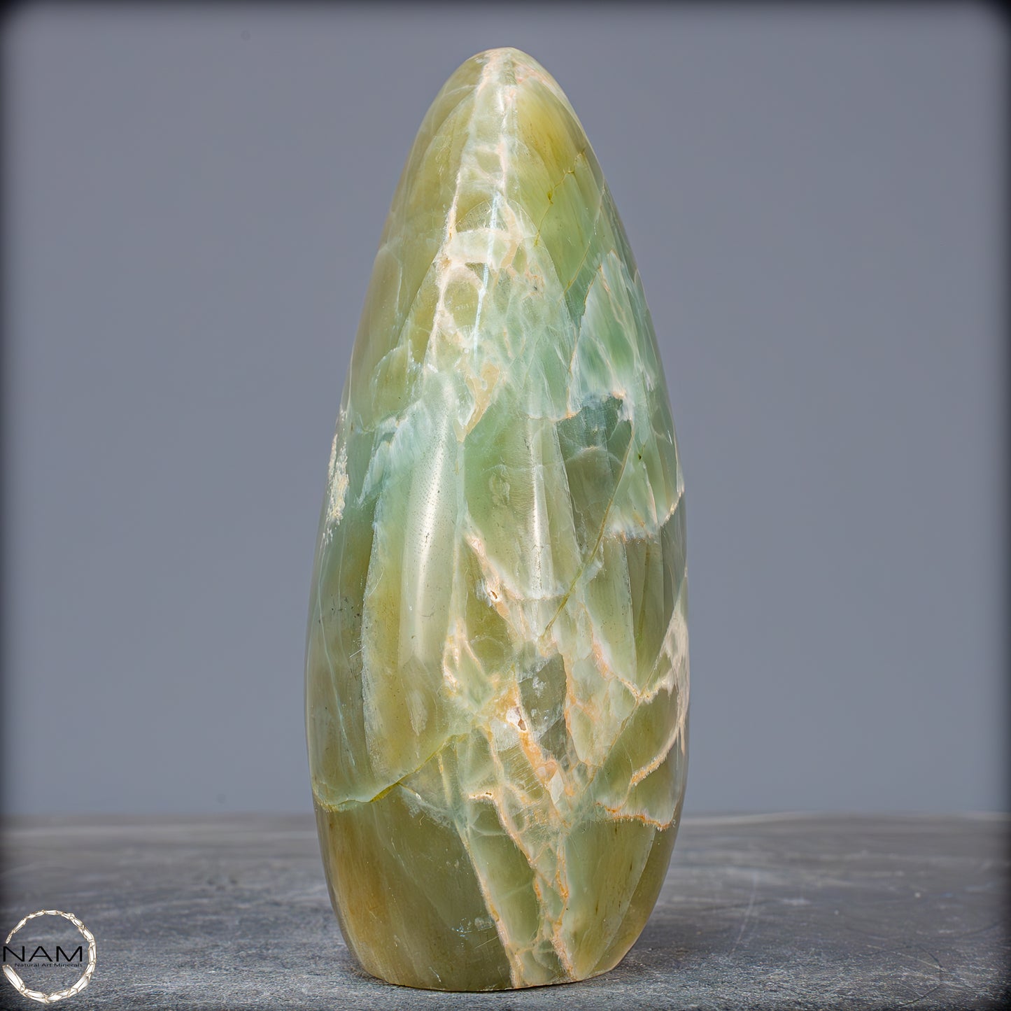 Natürliche Garnierit Grüner Mondstein Kristall-Freiform - 1361,51g