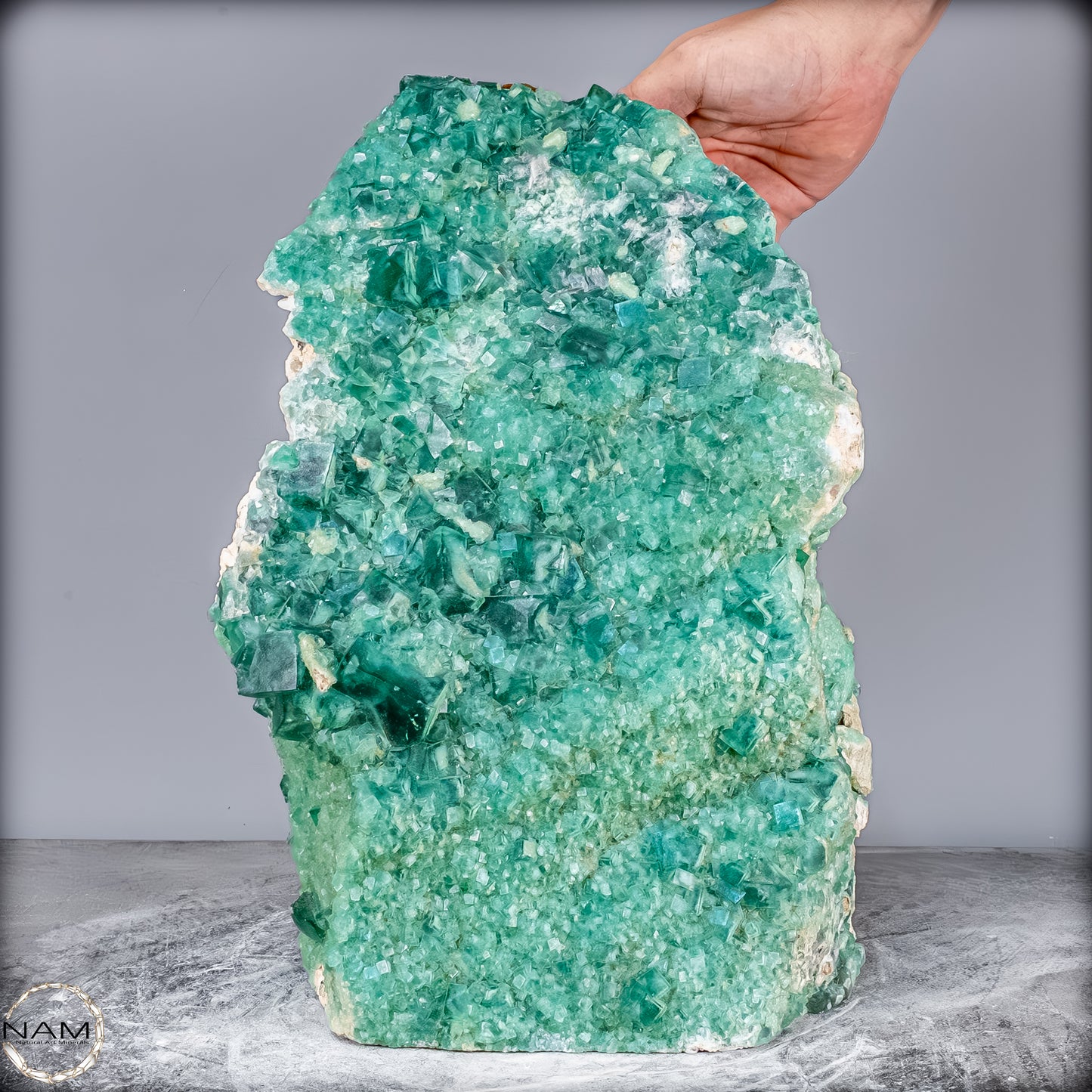 Natürliche Grüner Fluorit Kristalle auf Matrix - 24752,62g