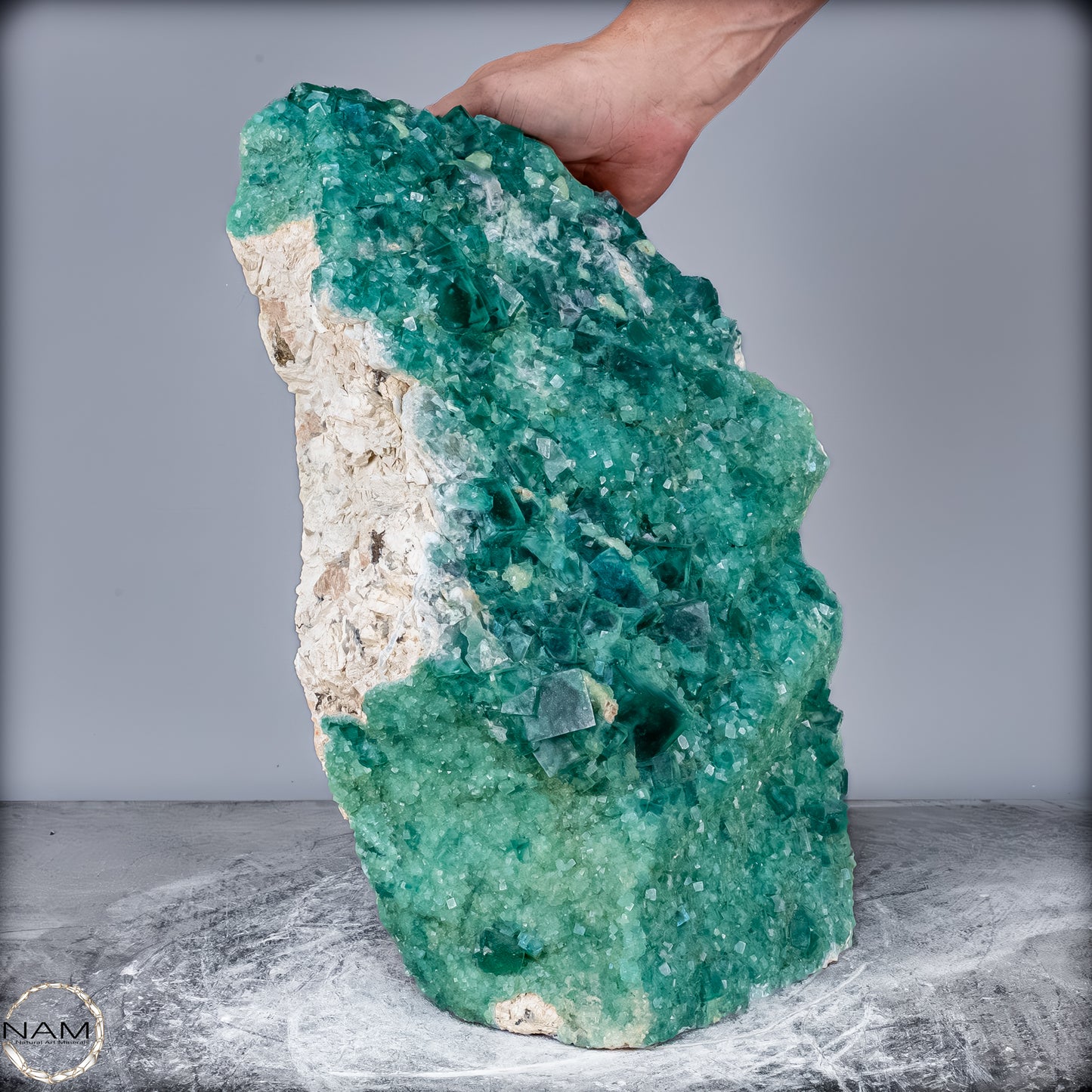 Natürliche Grüner Fluorit Kristalle auf Matrix - 24752,62g