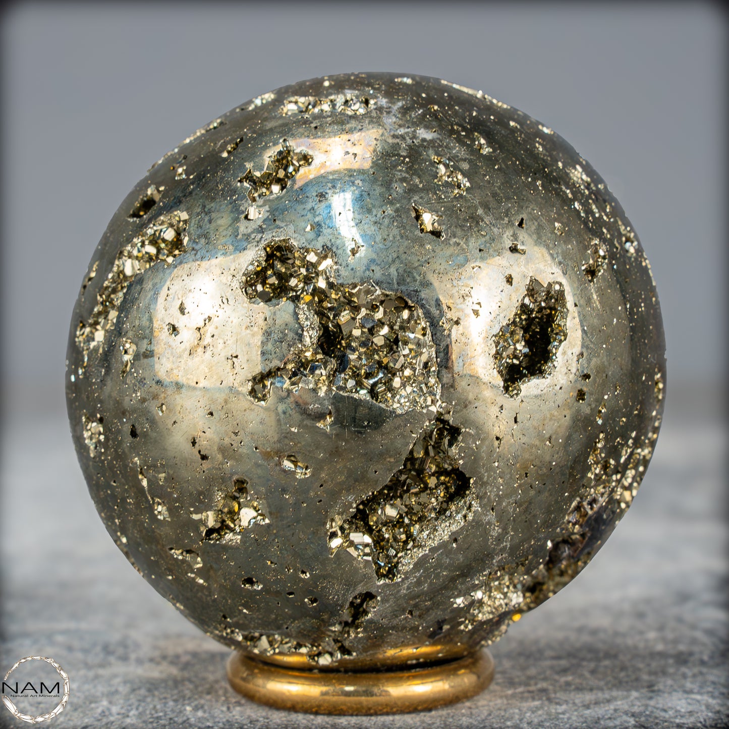 Natürliche Dekorative Pyrit Kugel / Druse - 517,89g - 62mm